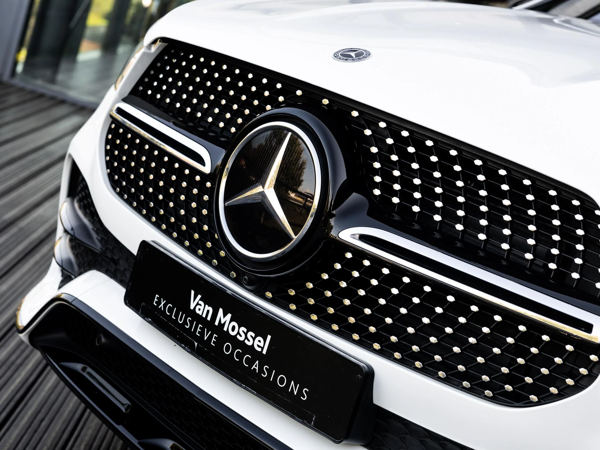 Mercedes-Benz-GLE-image-46