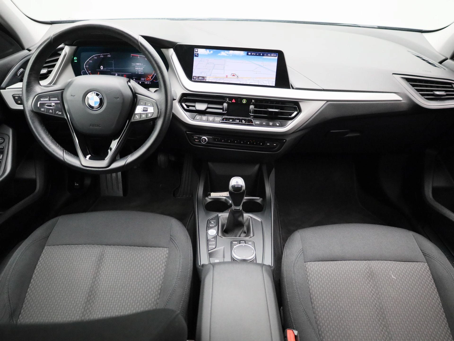 BMW-1 Reeks-image-8
