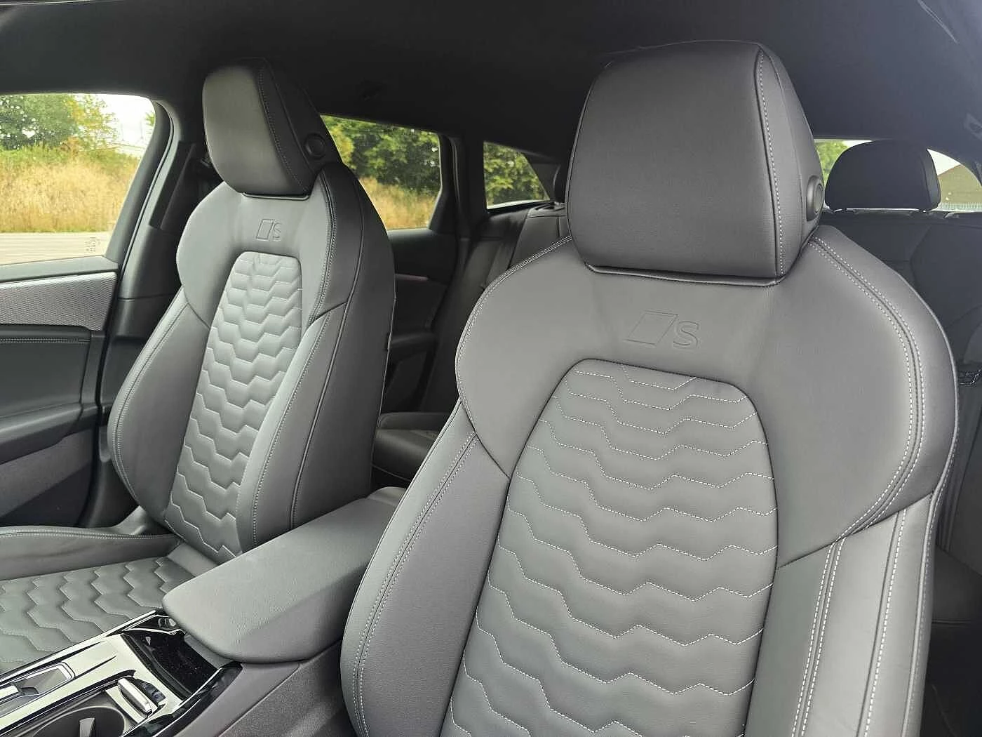 Audi-A6 Avant e-tron-image-9