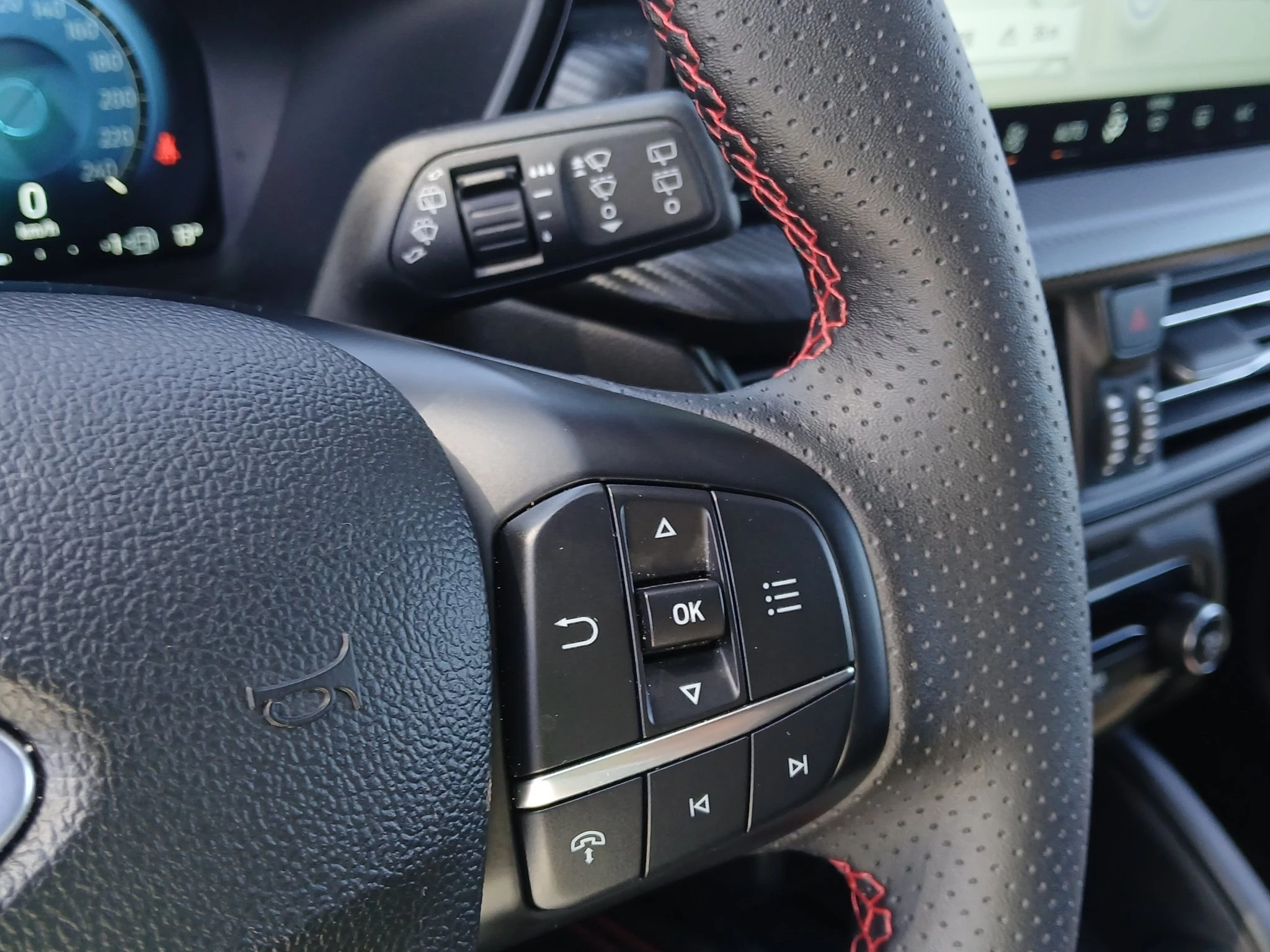 Ford-Kuga-image-21