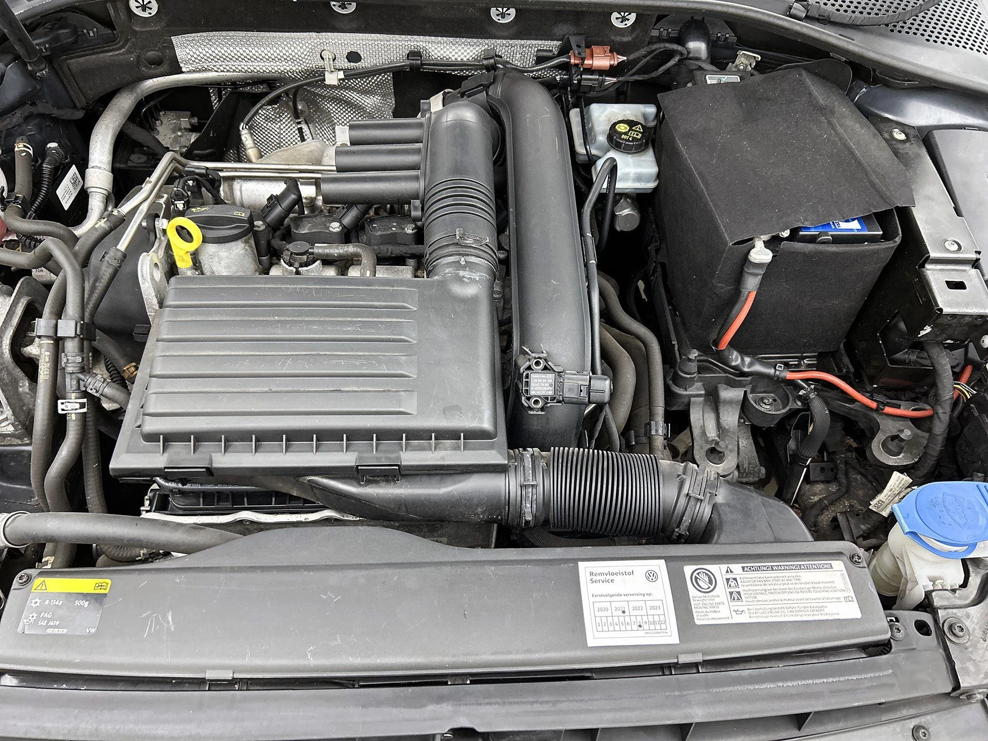 Volkswagen-Golf-image-30