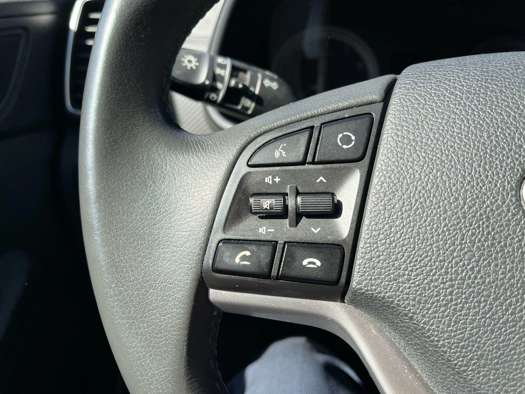 Hyundai Tucson 1.6 GDi ISG Feel 2WD 6M/T