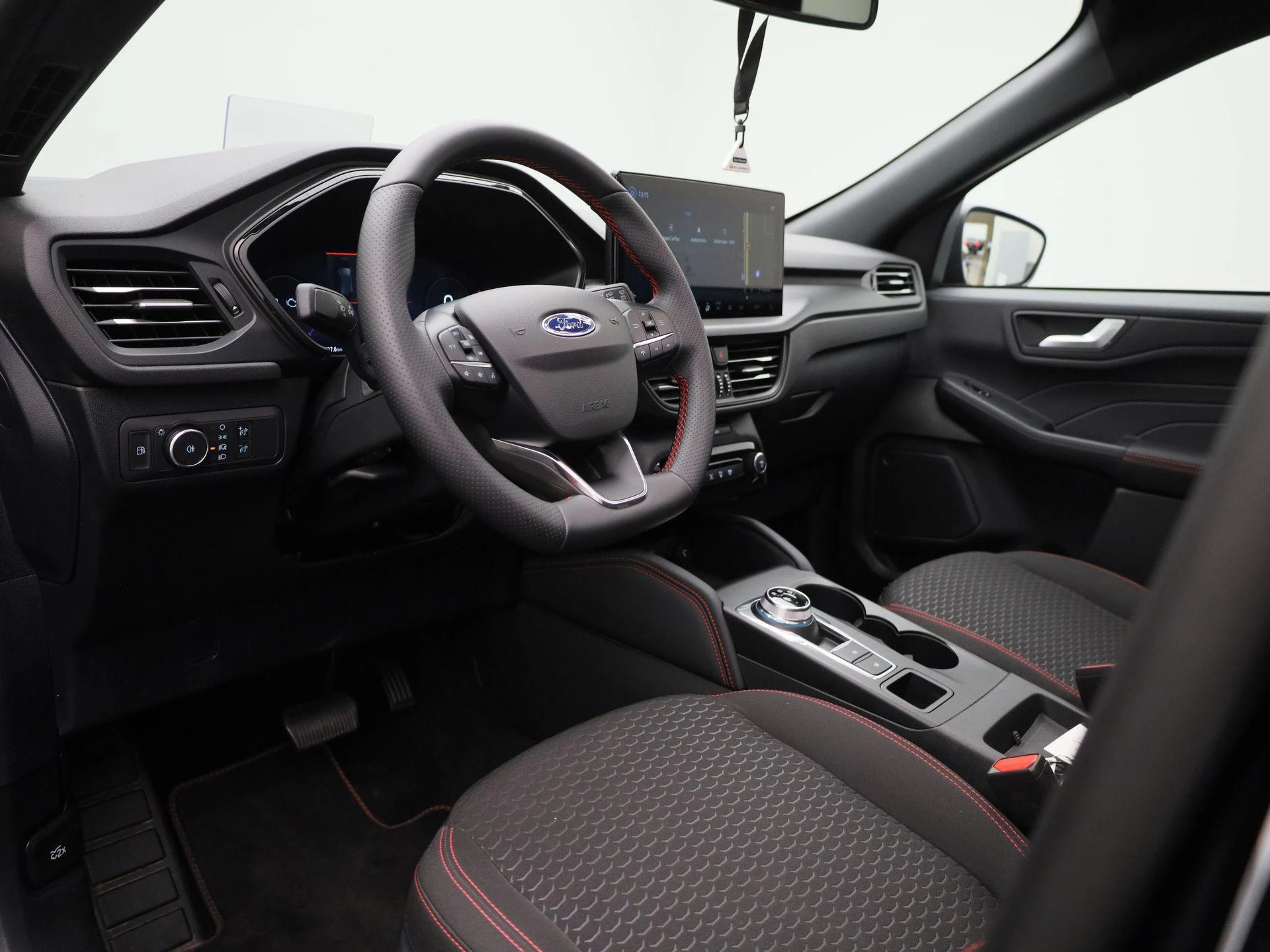 Ford-Kuga-image-29