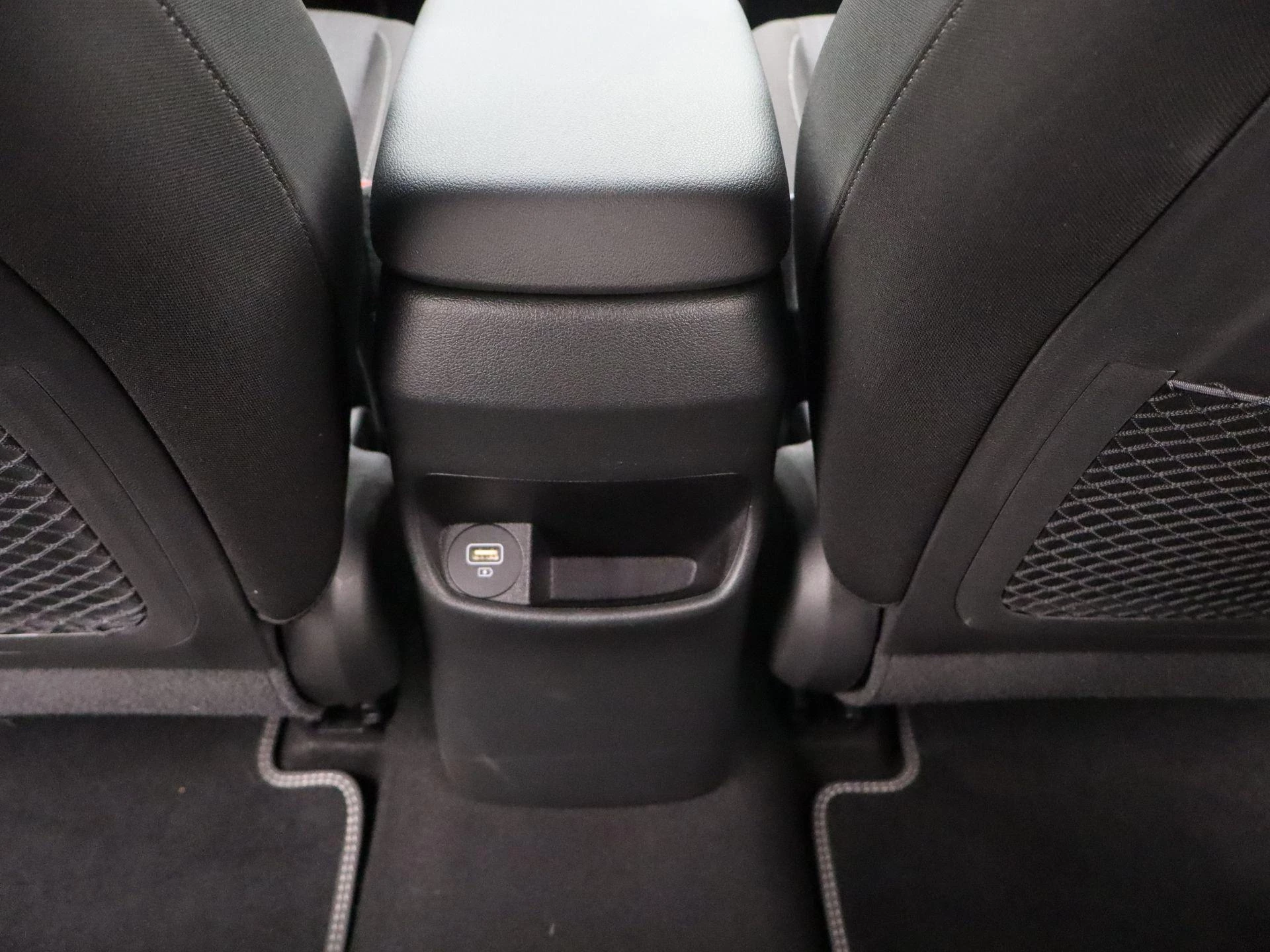 Hyundai-Kona-image-32