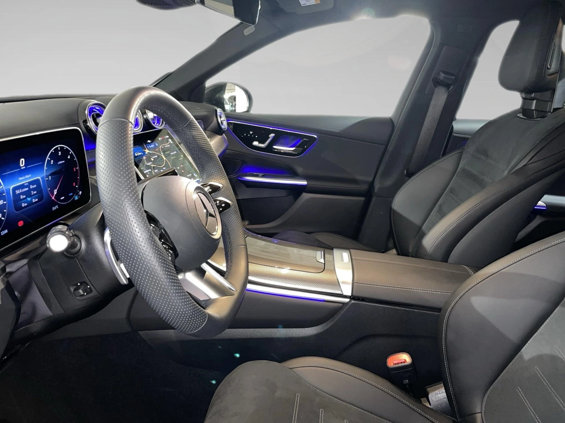 Mercedes-Benz-GLC-image-3