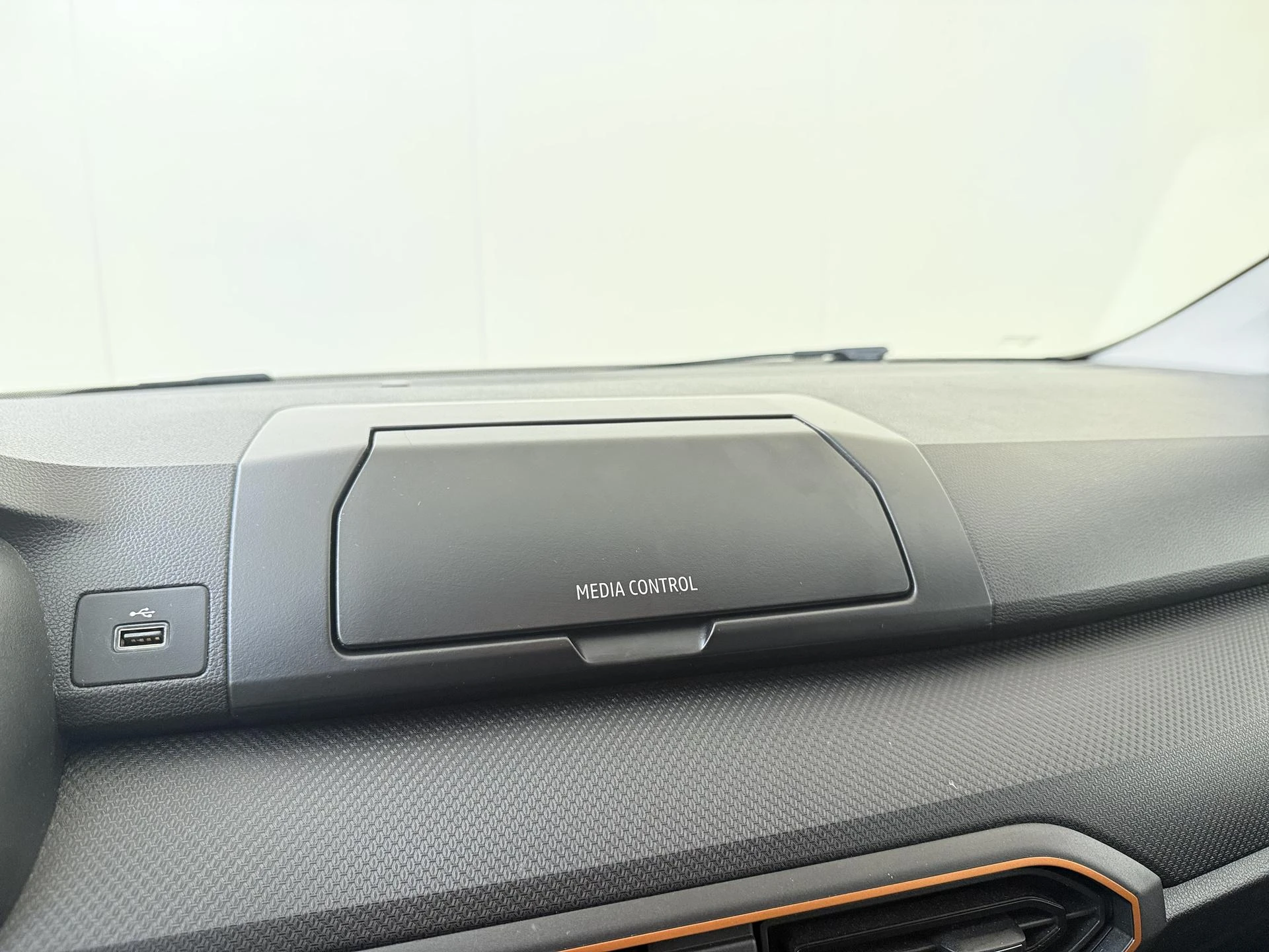 Dacia-Sandero Stepway-image-16