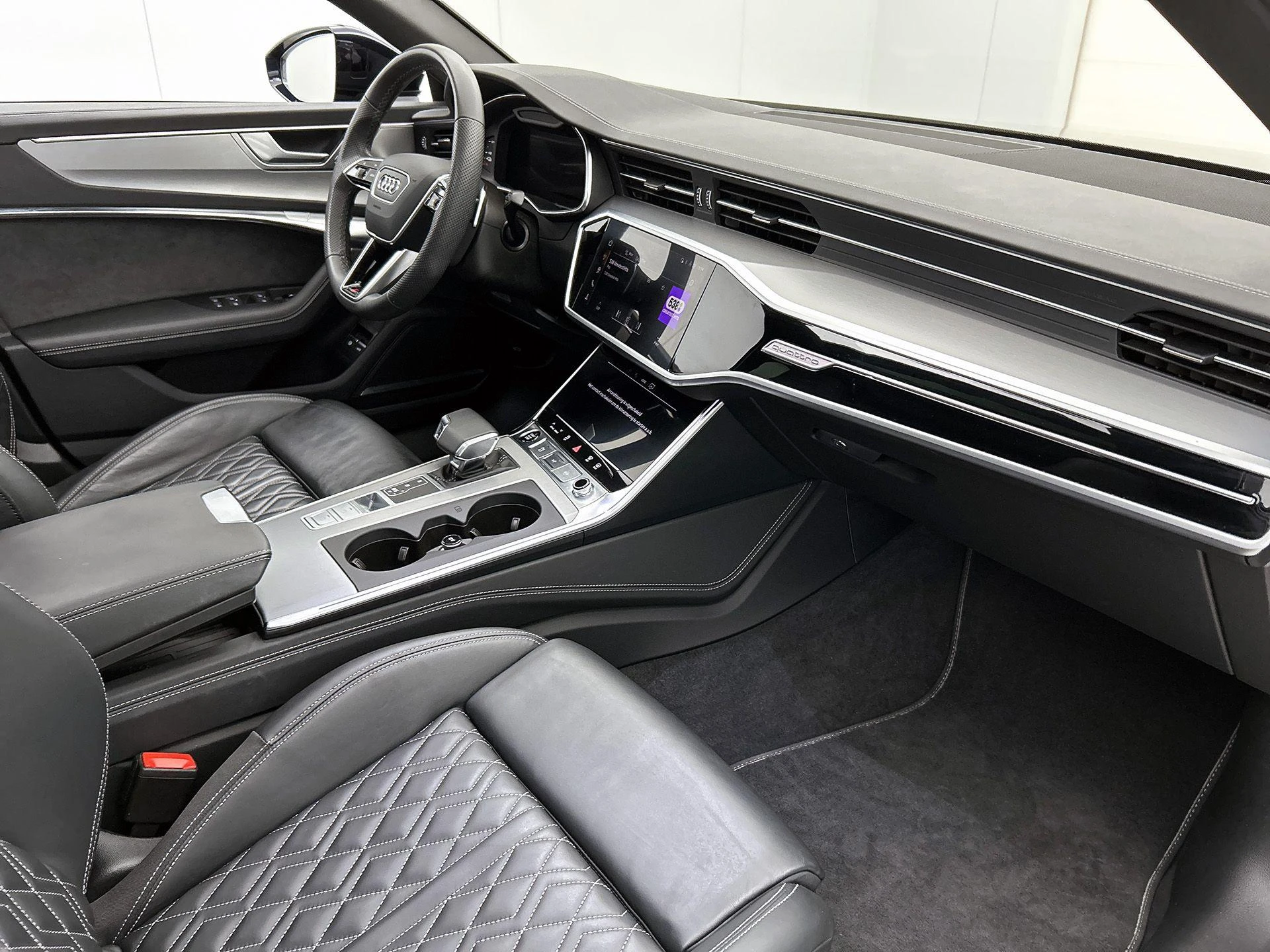 Audi-A6-image-20