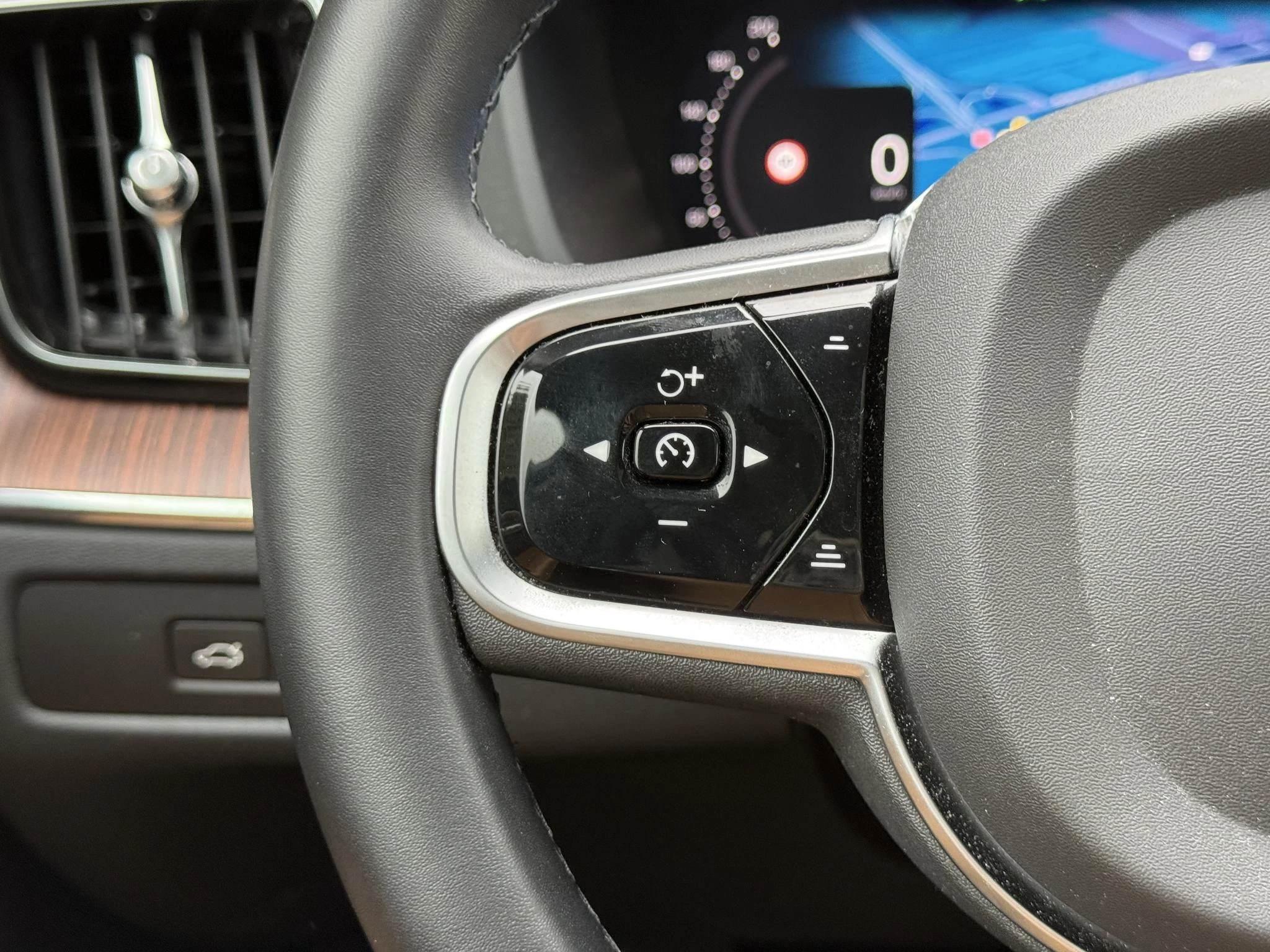 Volvo-XC60-image-27