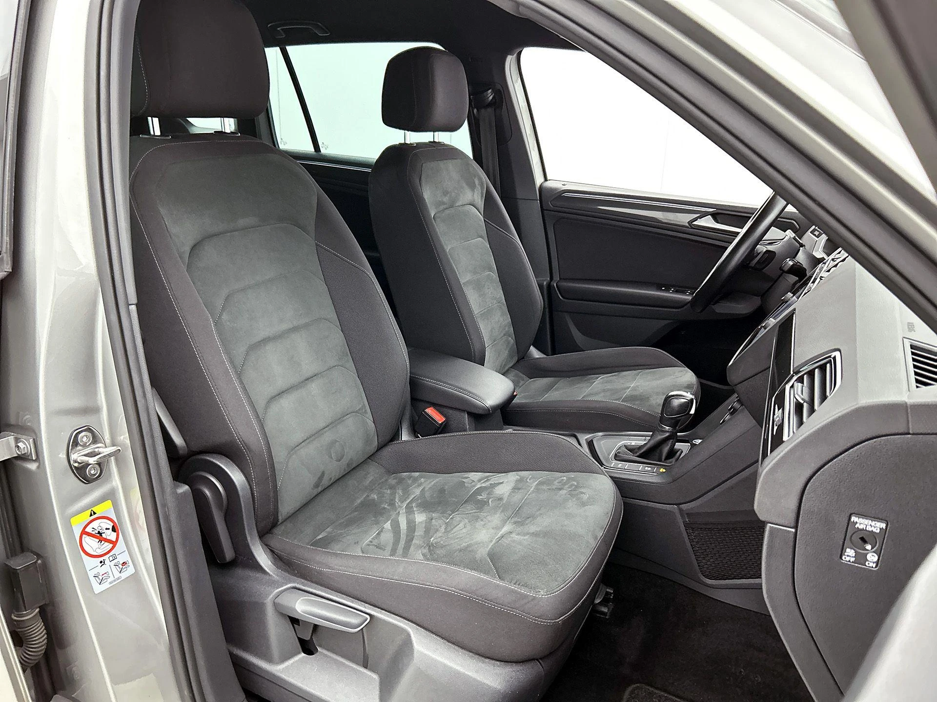 Volkswagen-Tiguan-image-40