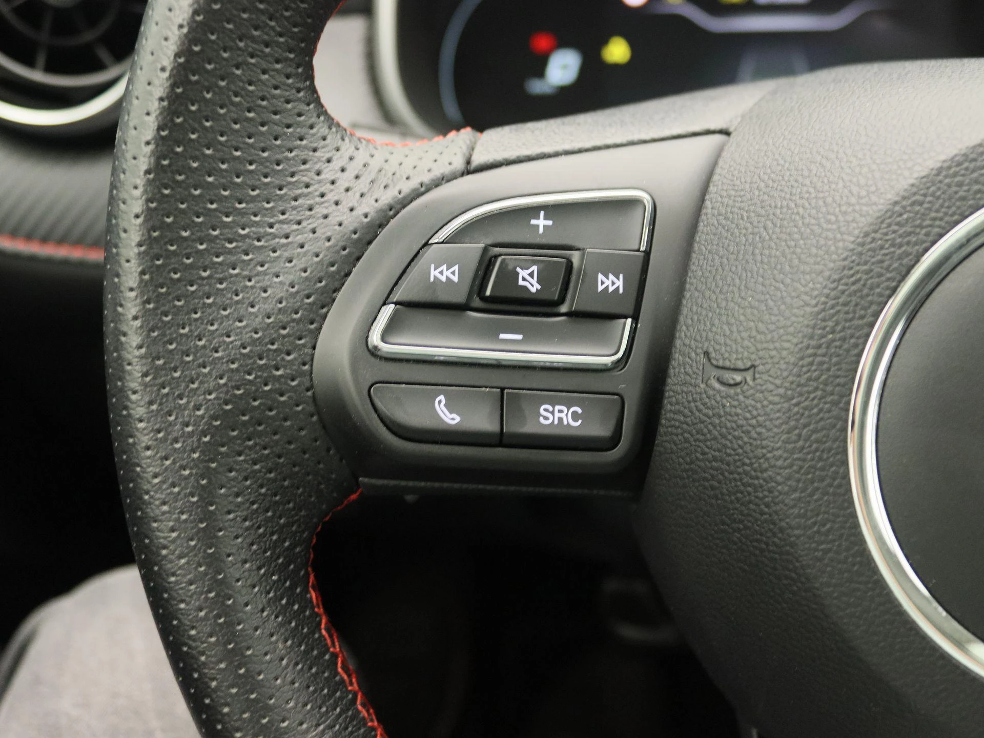 MG-ZS EV-image-15
