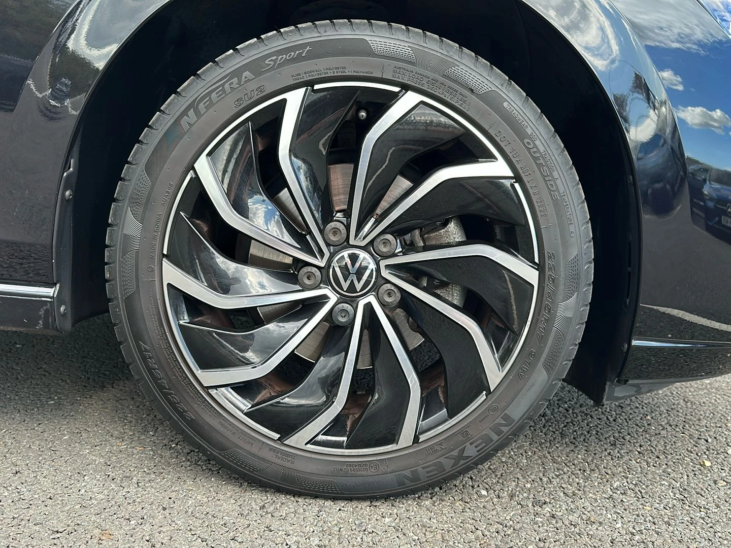 Volkswagen-Golf-image-7
