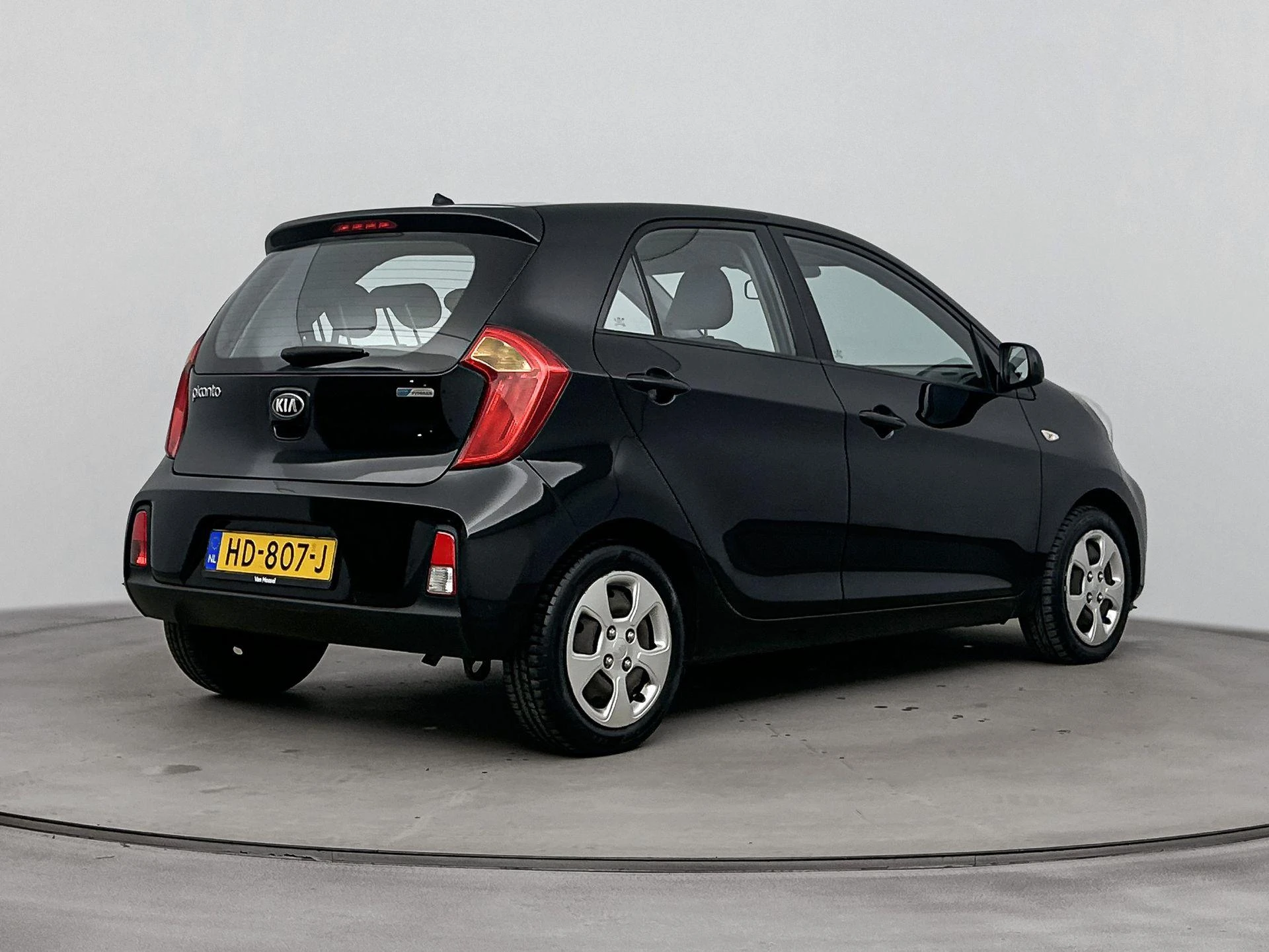 Kia-Picanto-image-3
