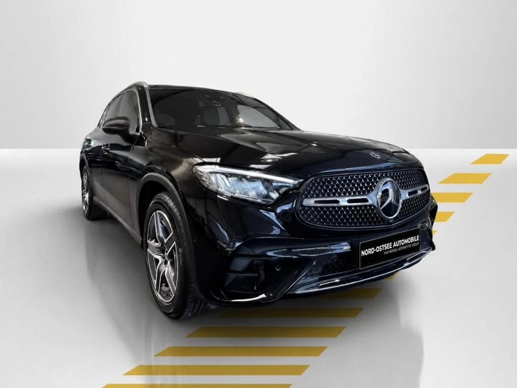 Mercedes-Benz-GLC 300 d-image-17