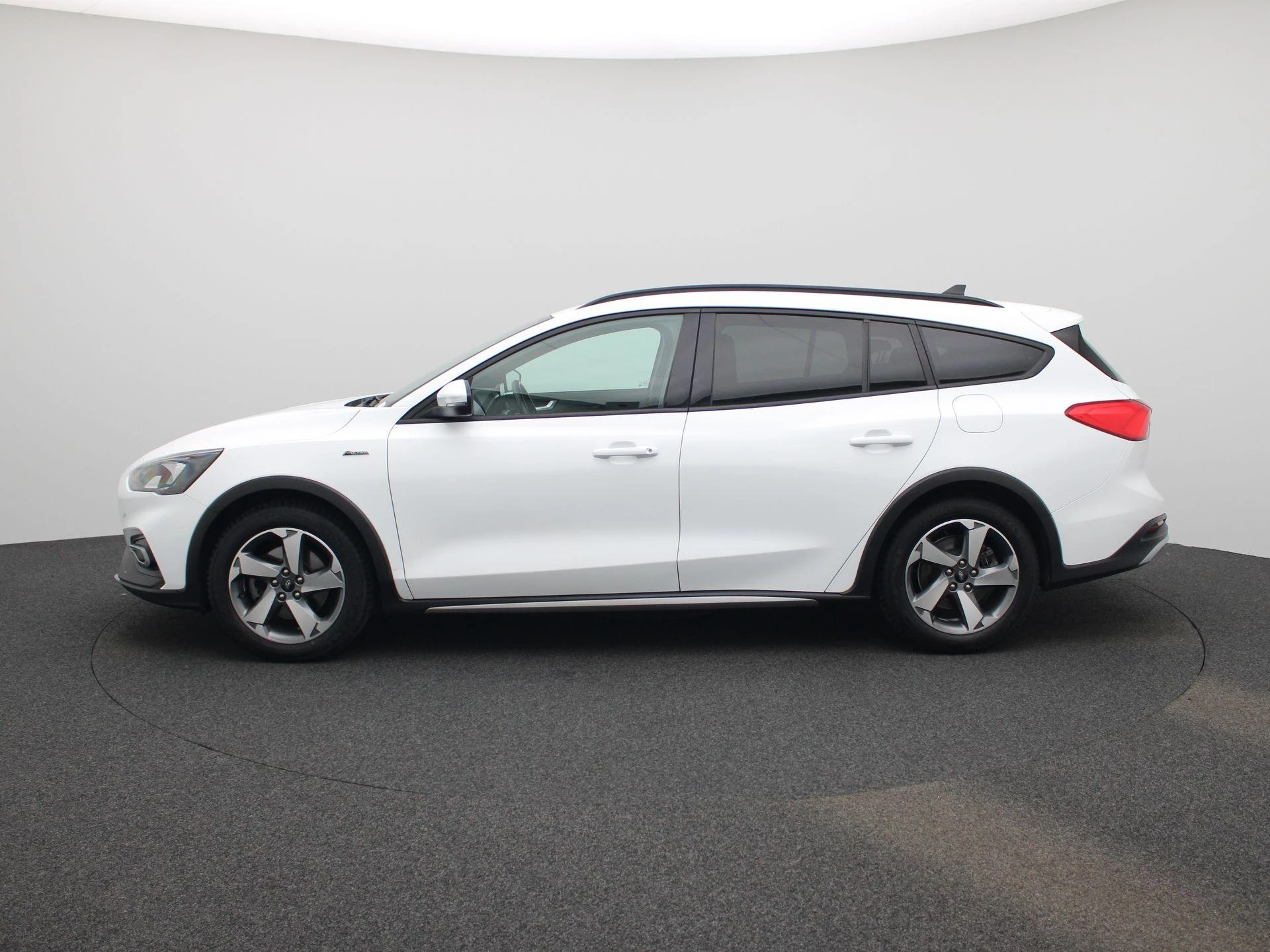 Ford Focus Wagon 1.0 EcoBoost Active X Business