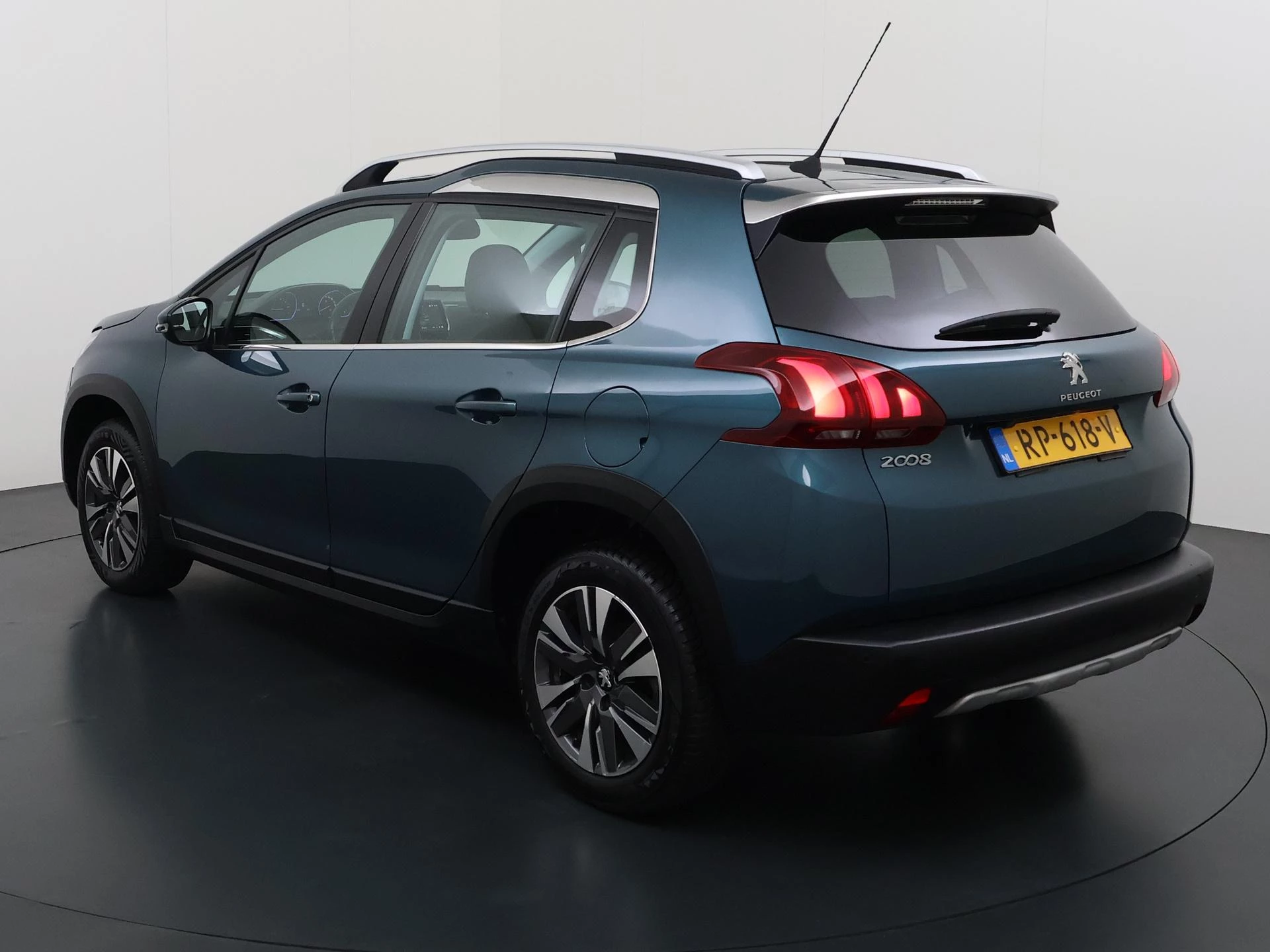 Peugeot 2008 1.2 PureTech Allure