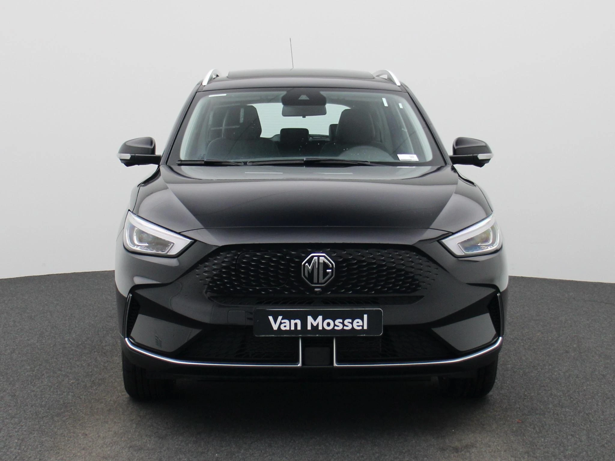 MG-ZS EV-image-2
