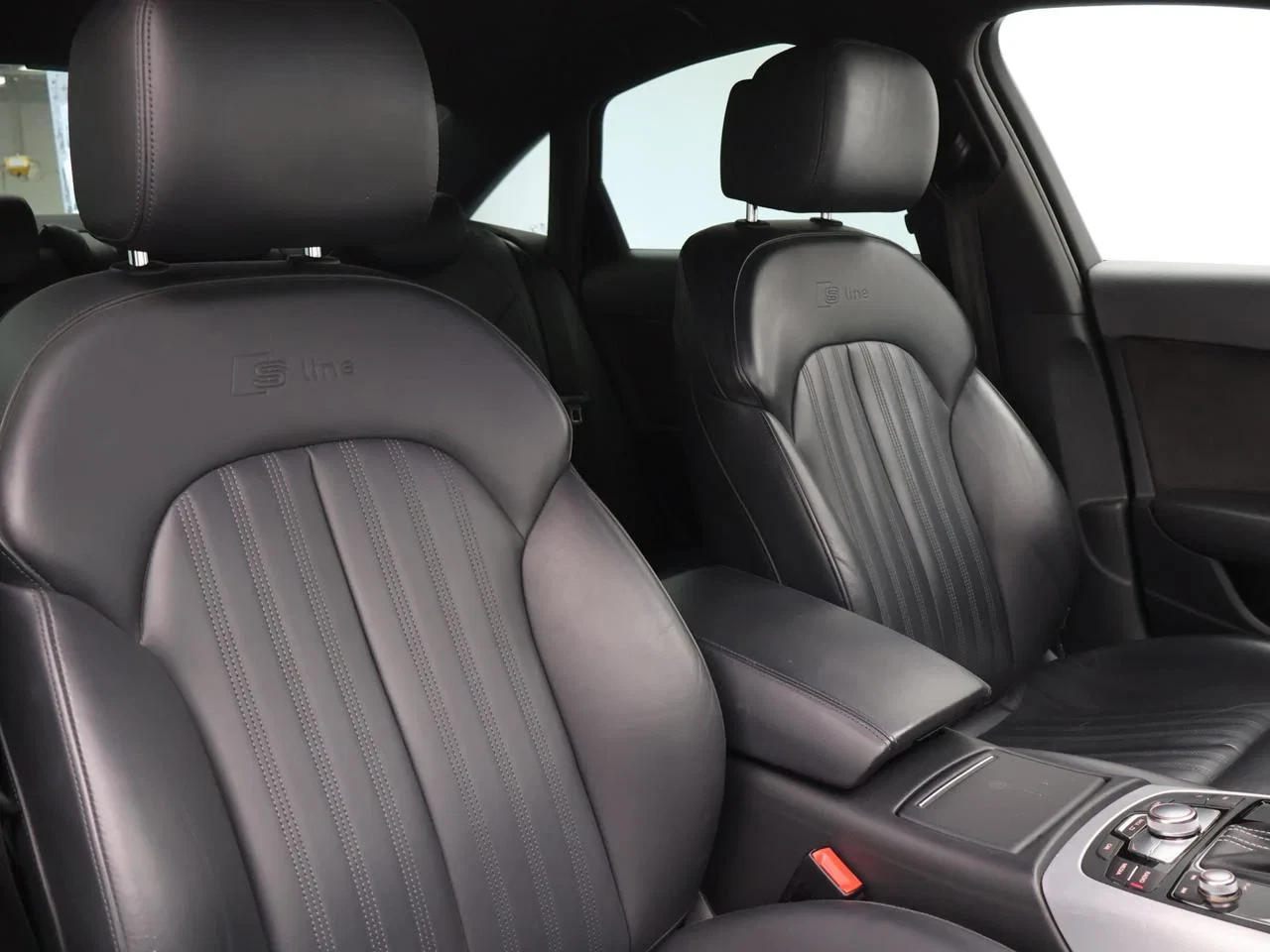 Audi A6 Dsl S-line exterior / interior - 2.0TDi - 150PK *LEDER*NAVI*SPORTSEATS*ZETELVERWARMING*BLTH*CRUISE*