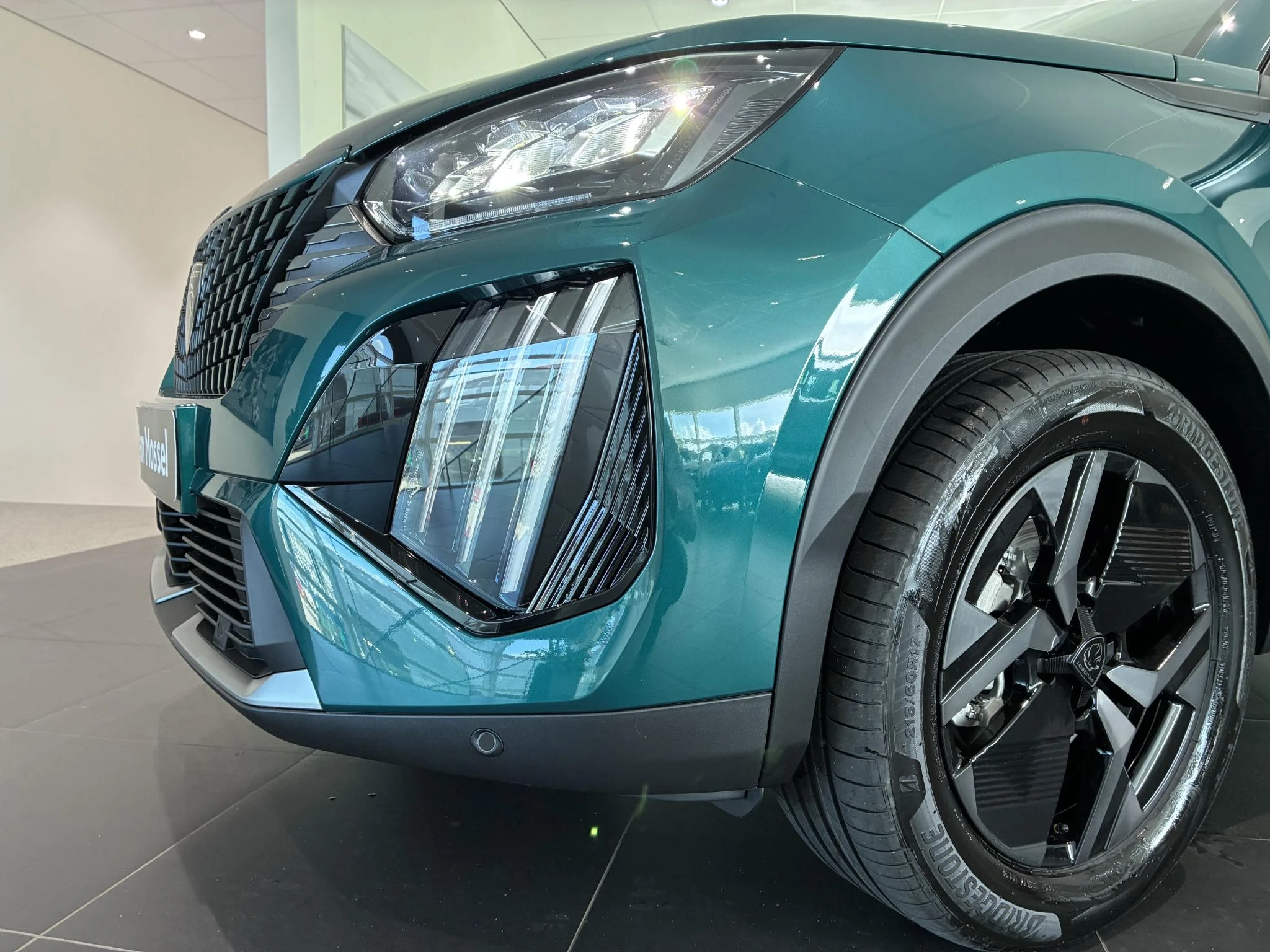 Peugeot-2008-image-4