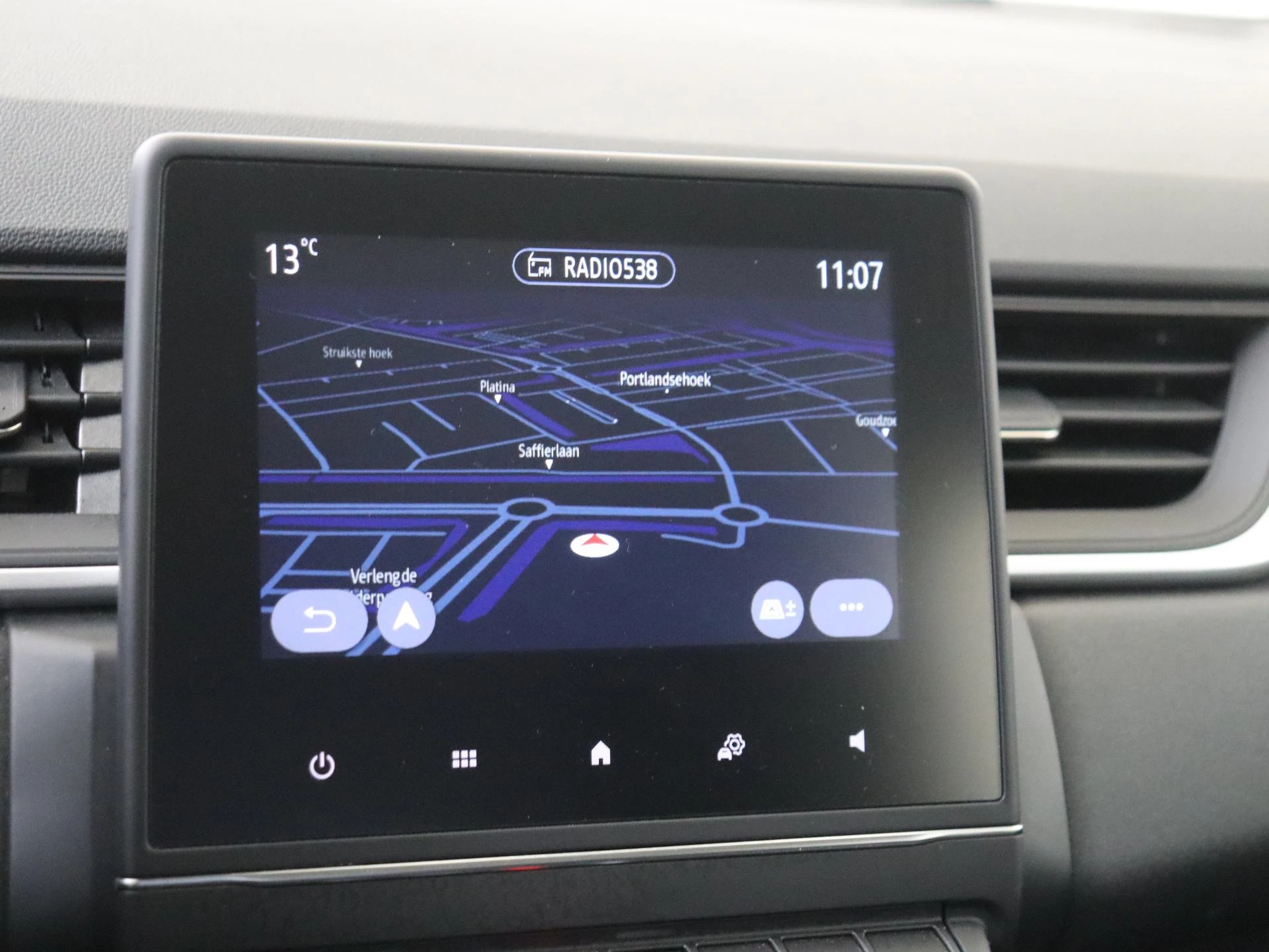 Renault-Captur-image-16