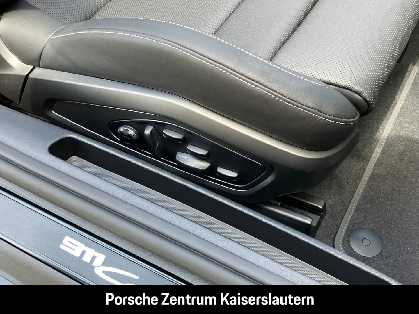 Porsche-911-image-24