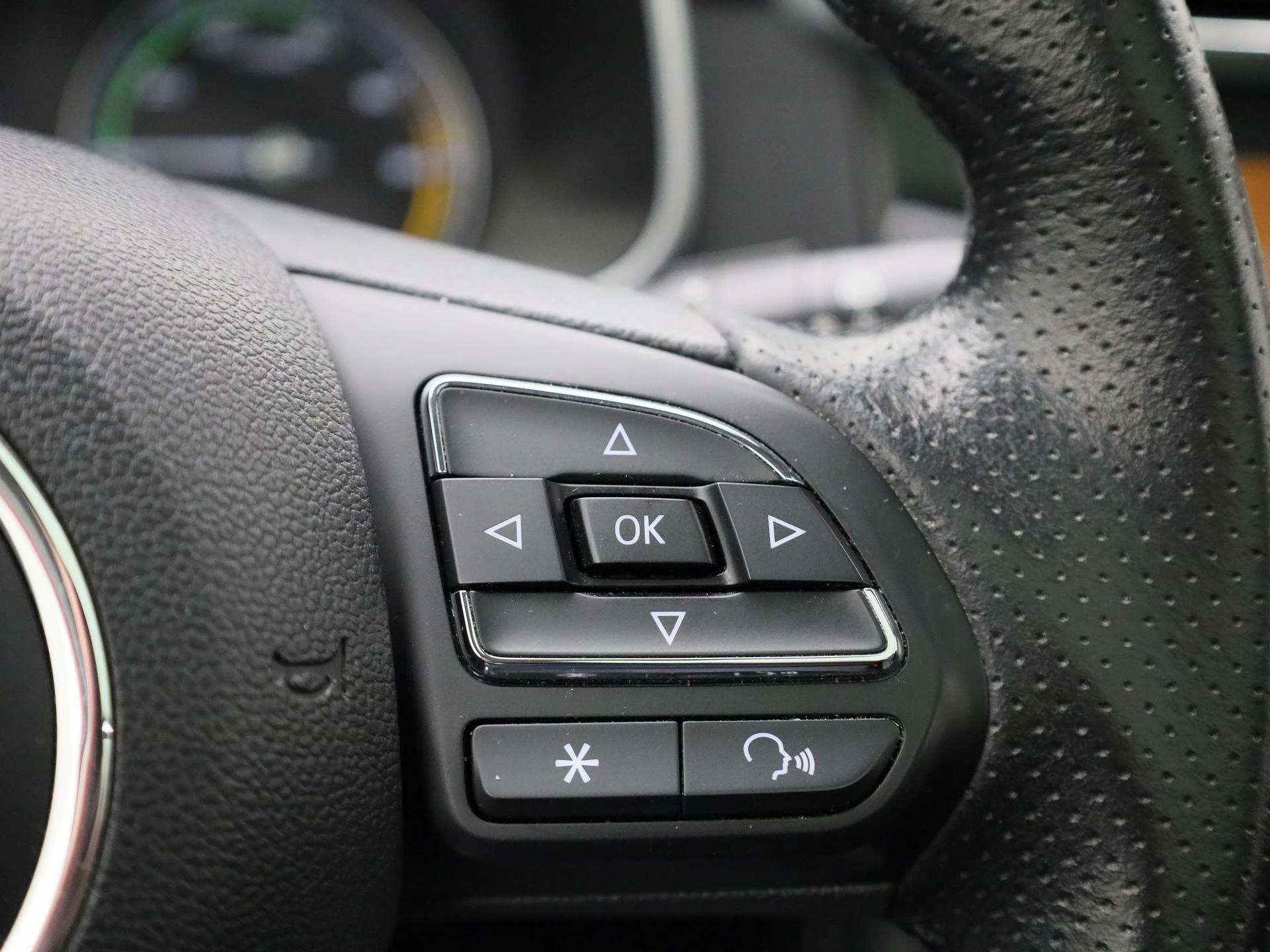 MG ZS EV Luxury 45 kWh