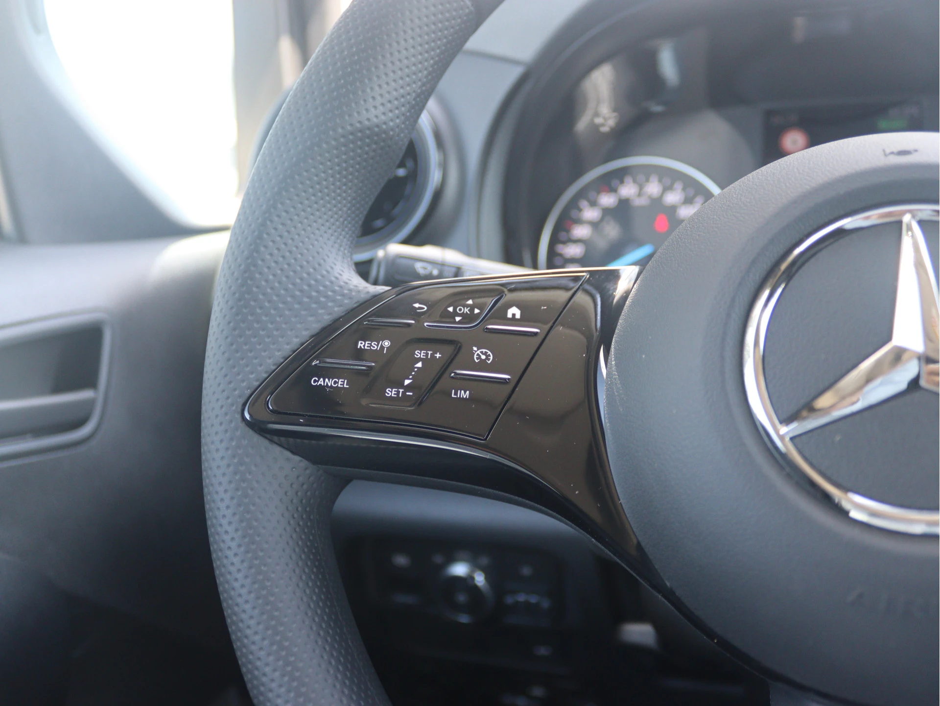 Mercedes-Benz-eCitan-image-5