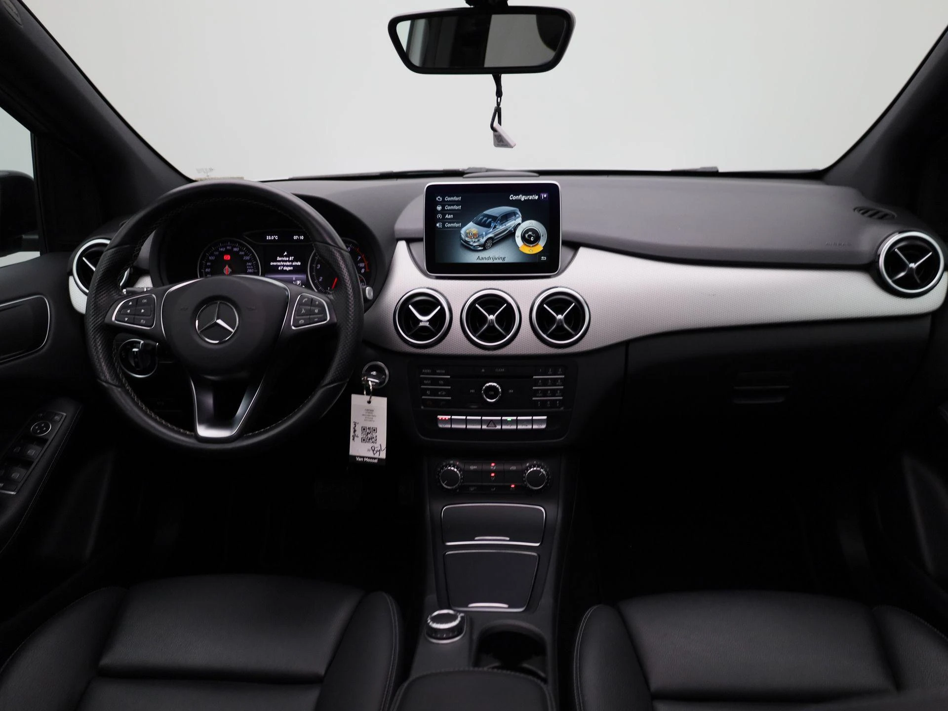Mercedes-Benz-B-Klasse-image-34
