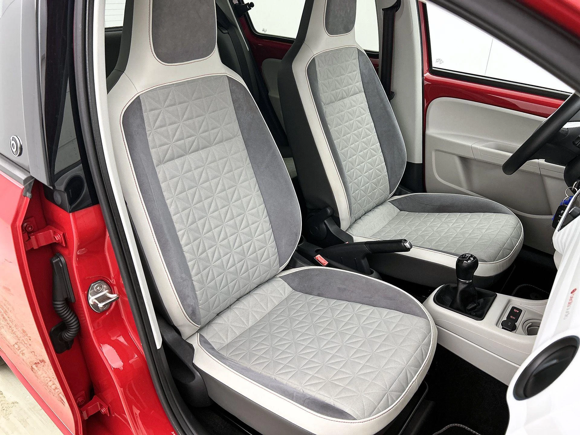 Volkswagen up! 1.0 BMT up! beats