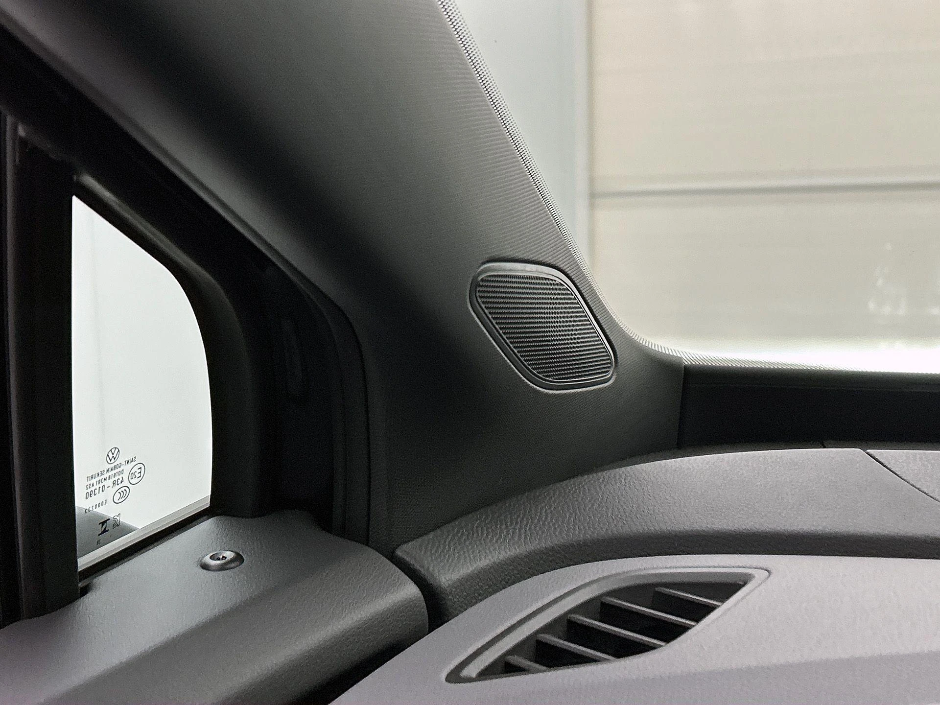 Volkswagen-ID.4-image-43