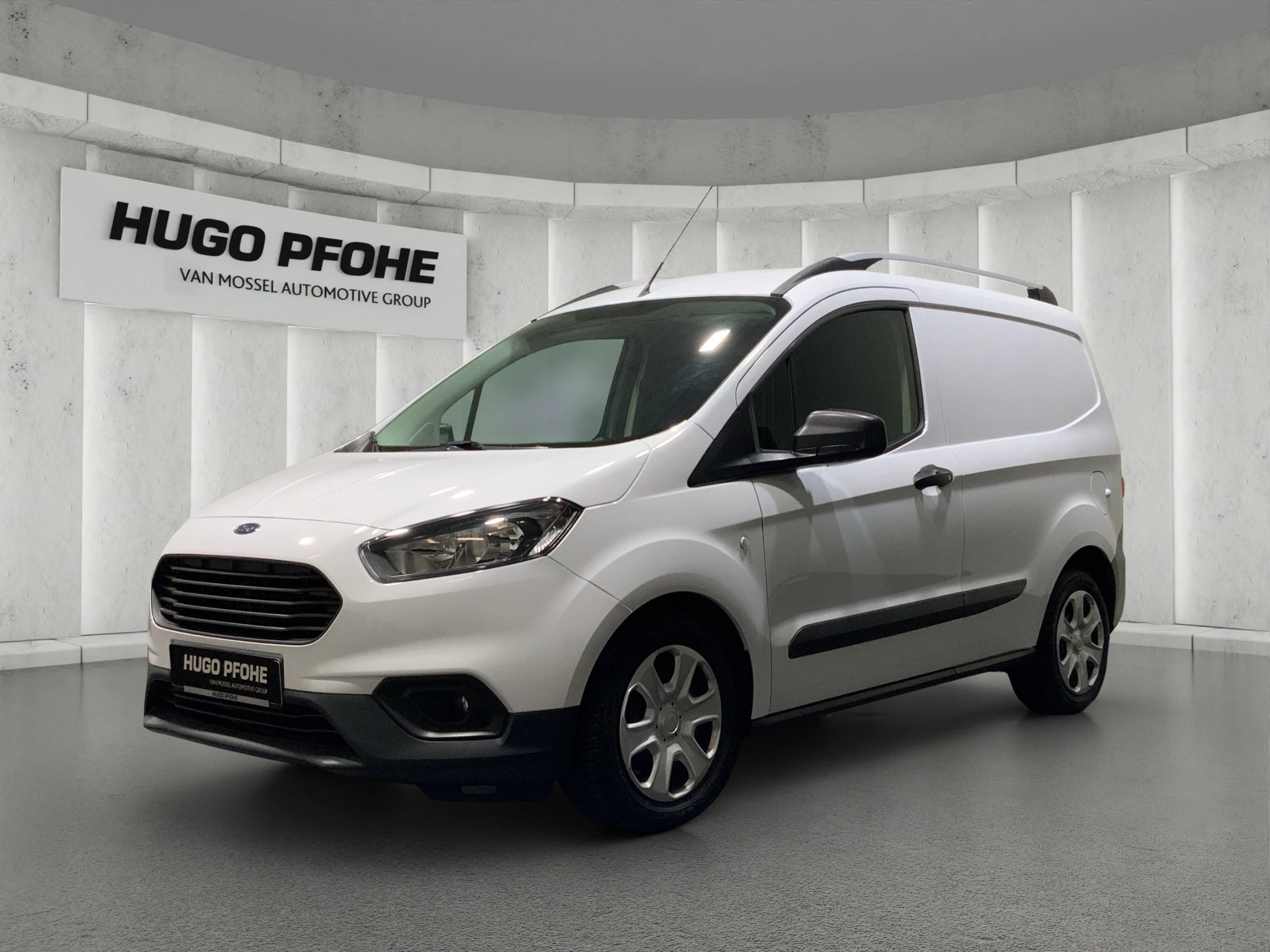 Ford-Transit Courier-image-0
