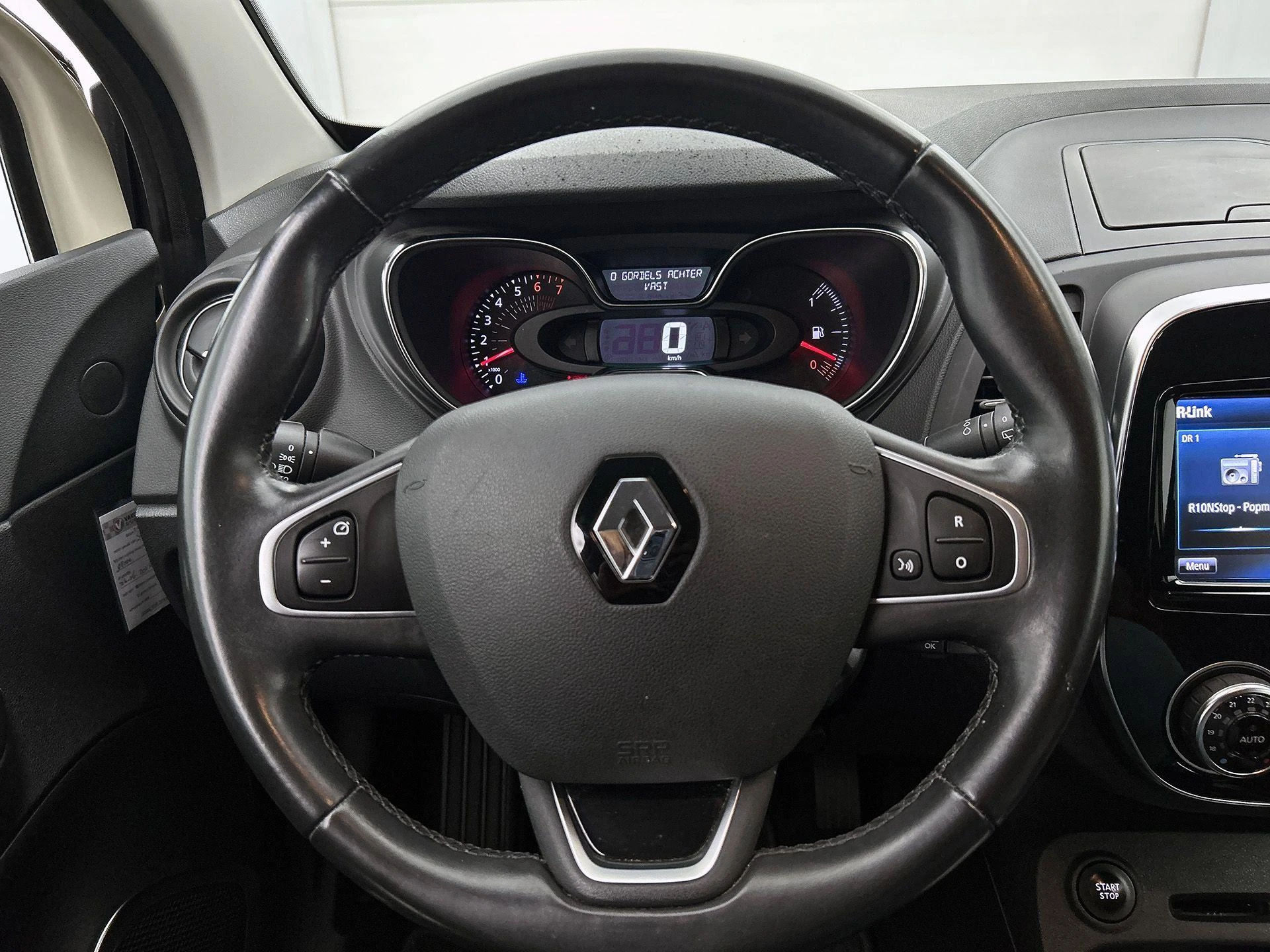 Renault-Captur-image-29