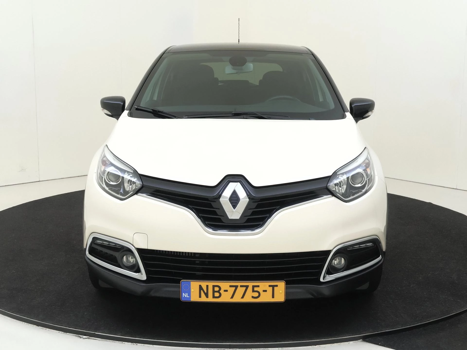 Renault-Captur-image-9