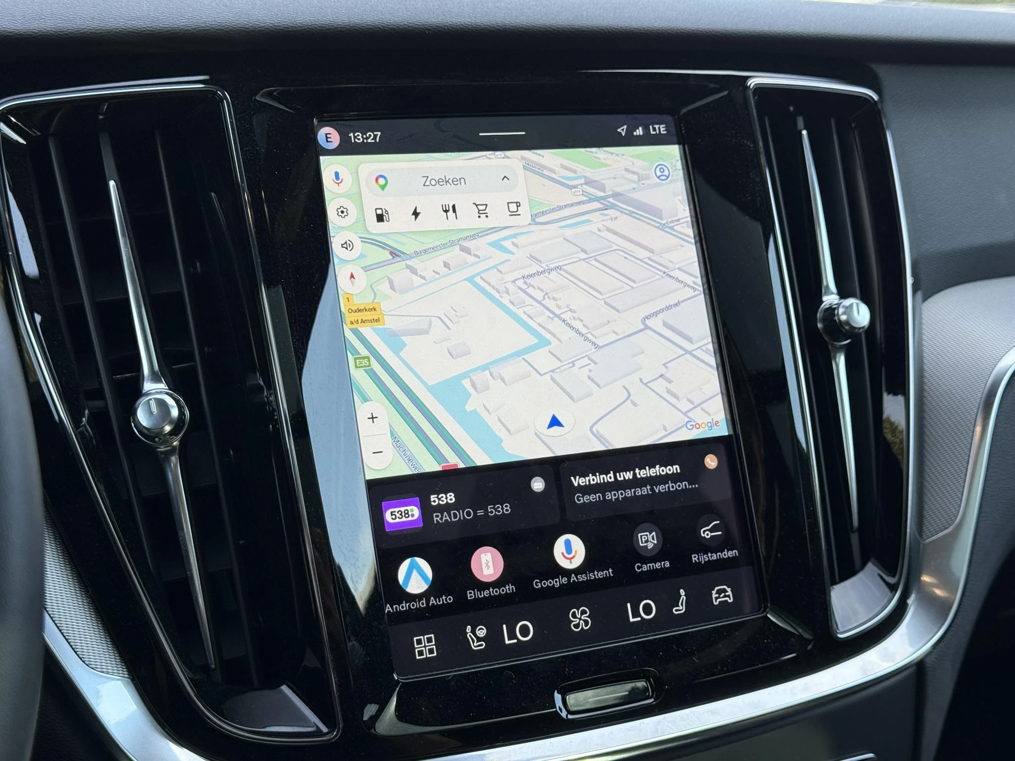 Volvo-V60-image-21