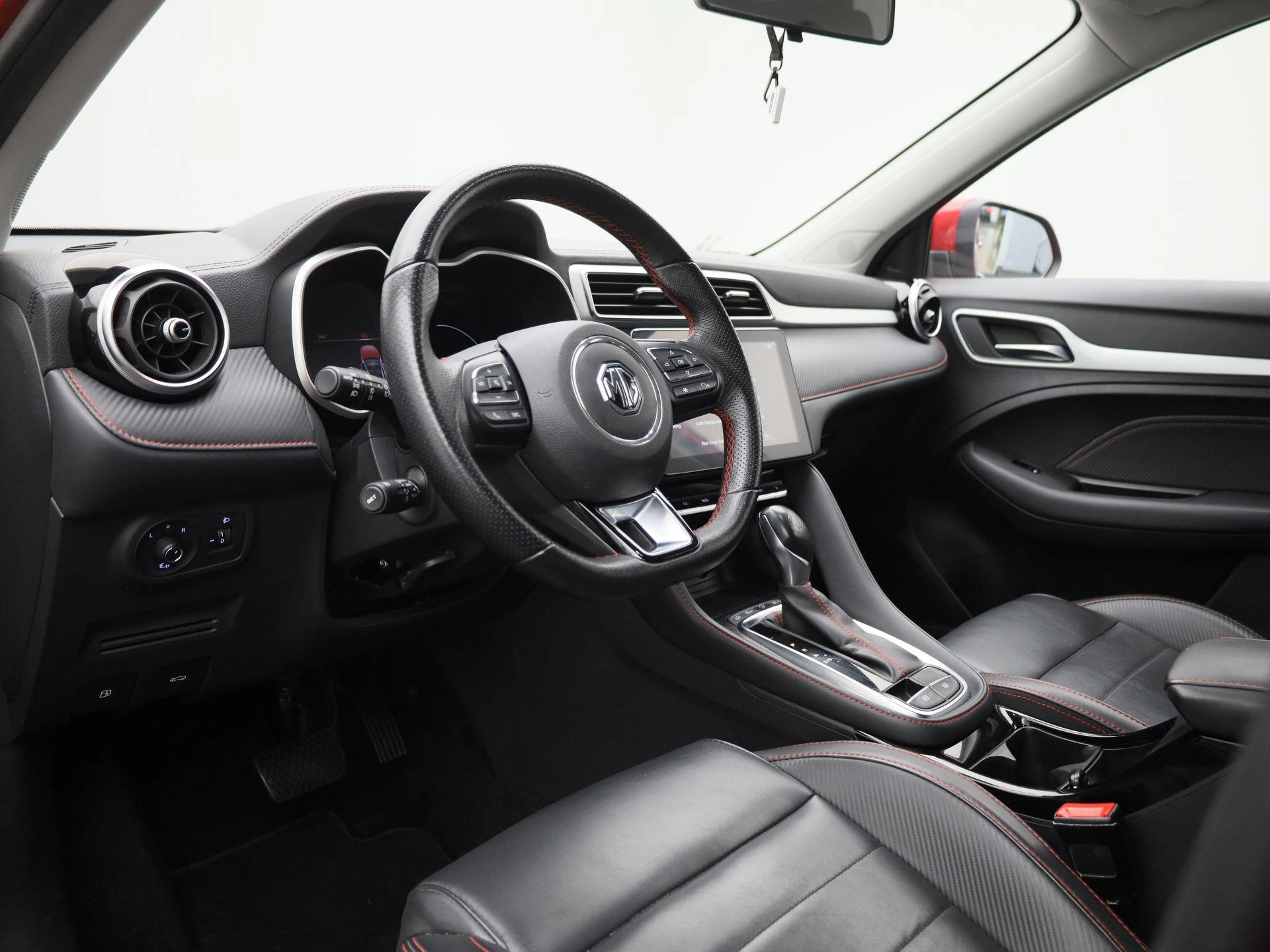 MG-ZS-image-35