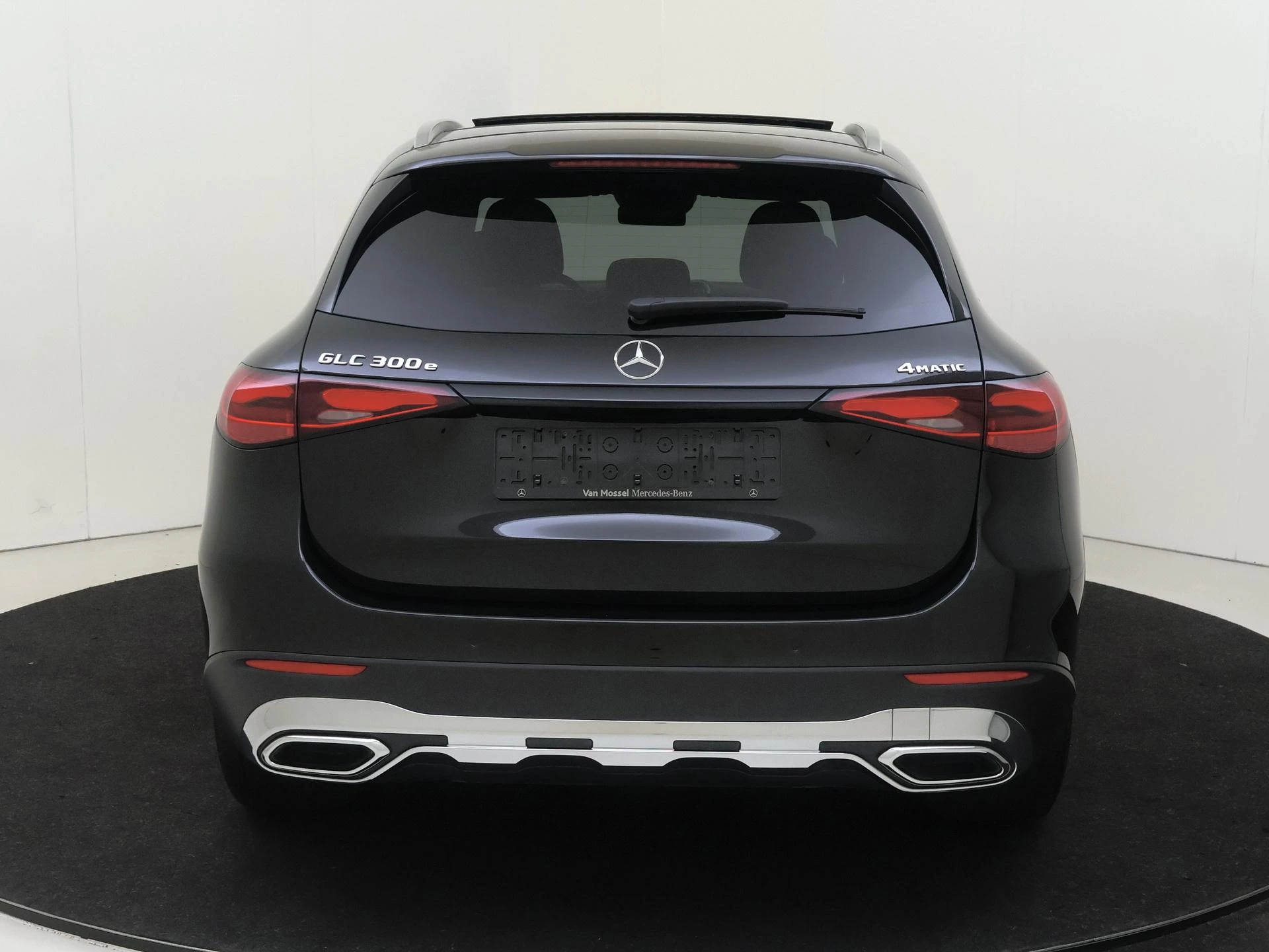 Mercedes-Benz-GLC-image-6