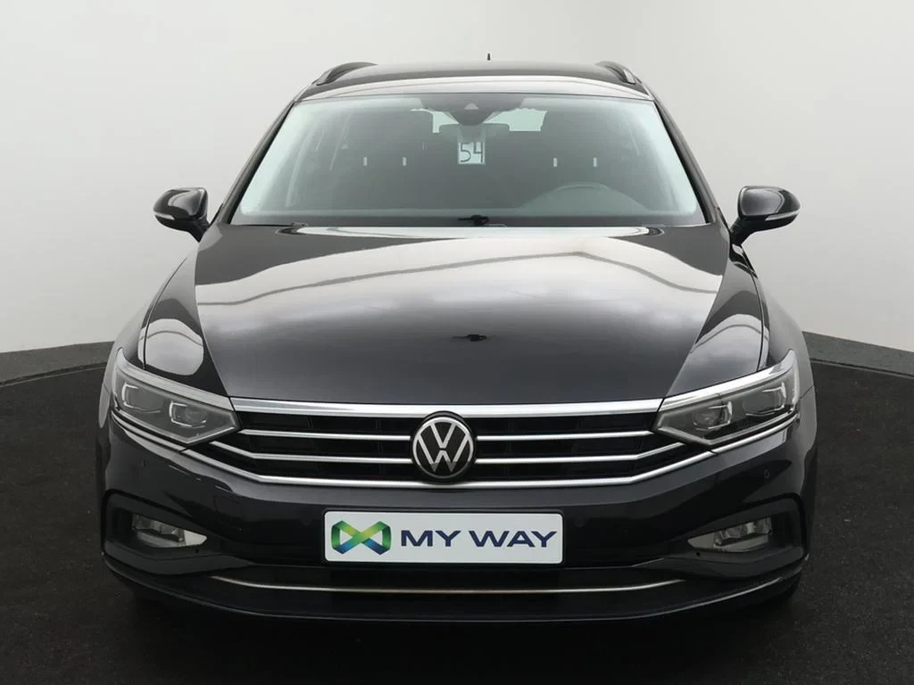 Volkswagen-Passat-image-5