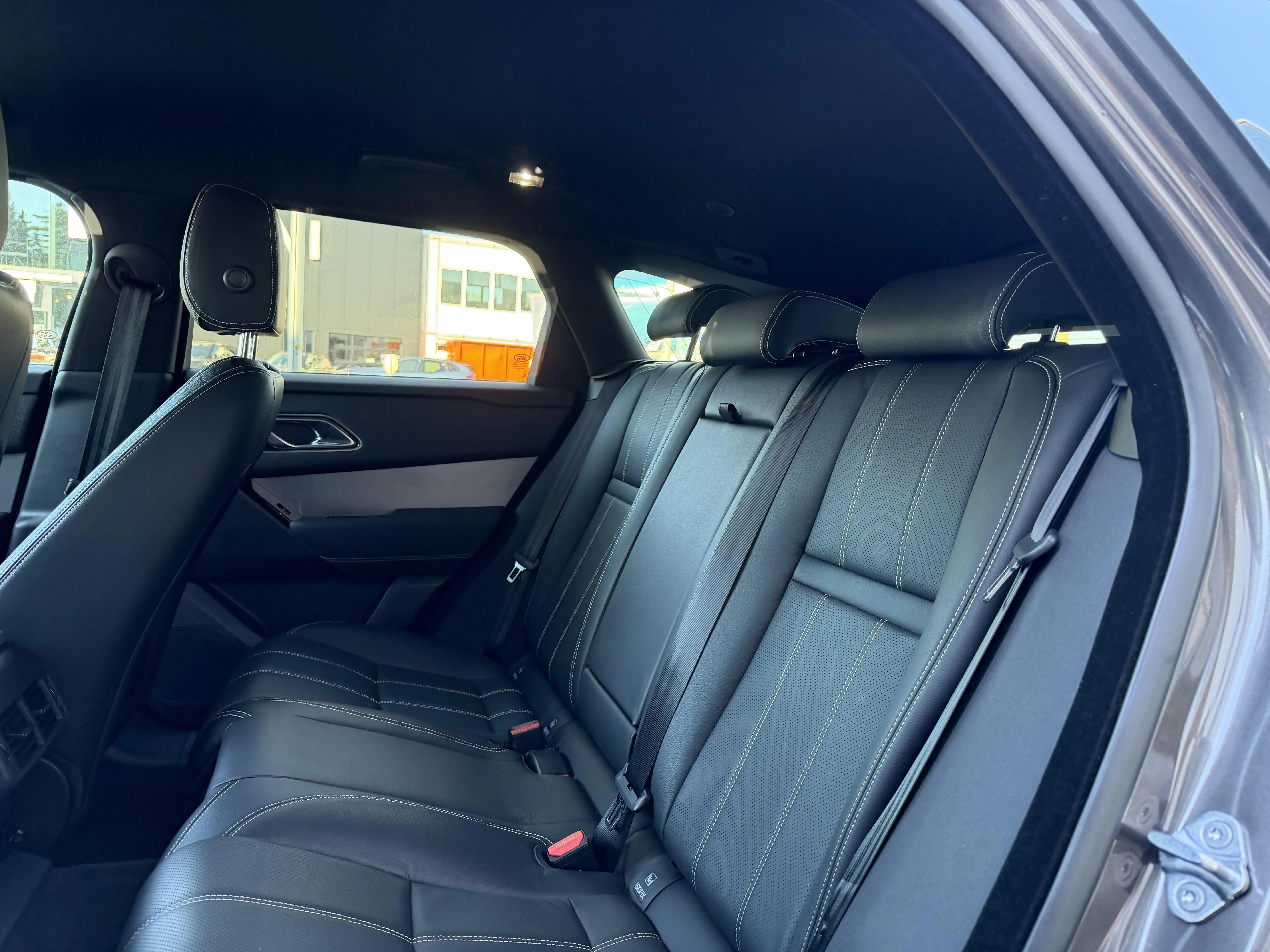 Land Rover Range Rover Velar P400e R-Dynamic S