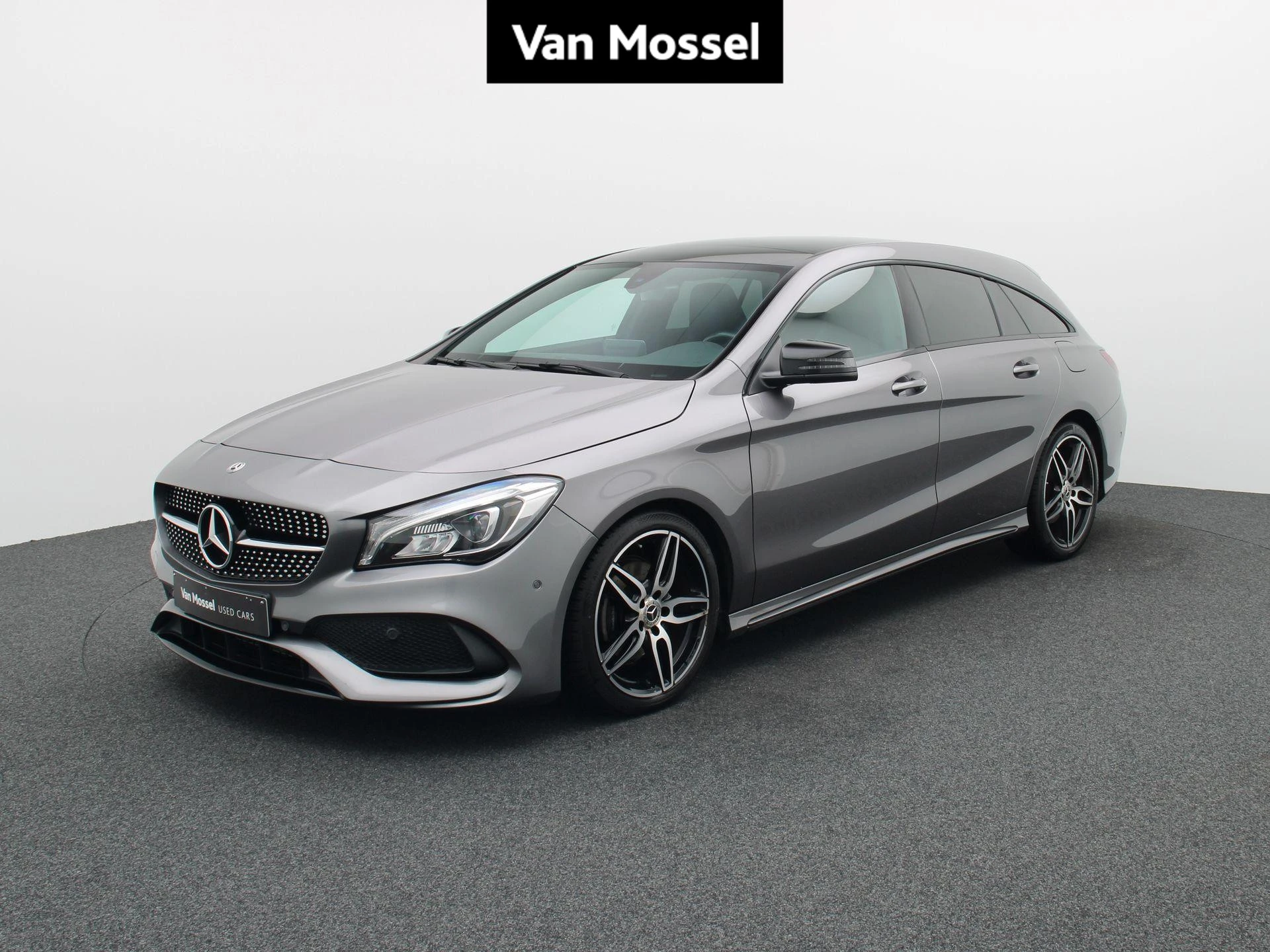 Mercedes-Benz-CLA-image-0