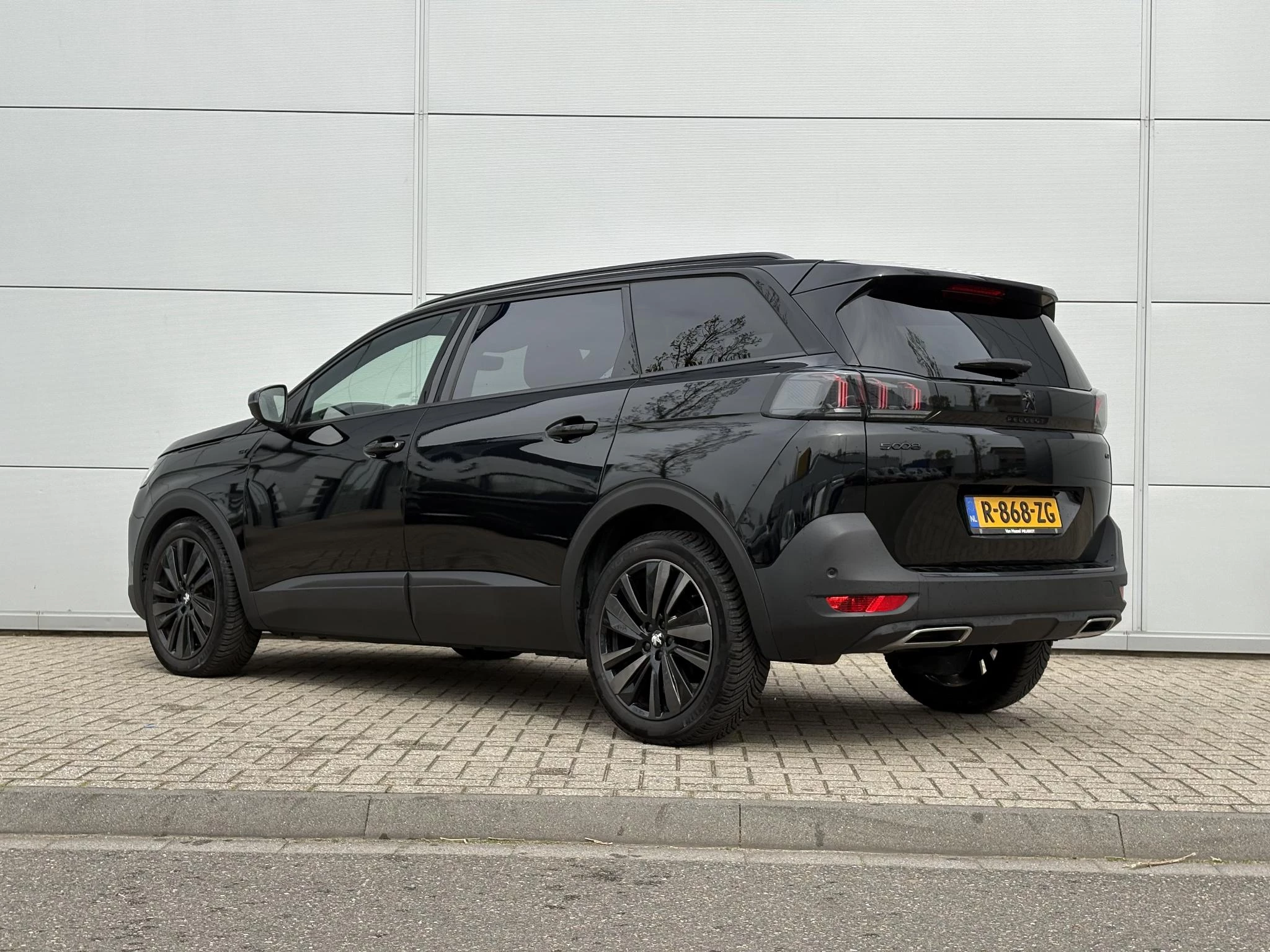 Peugeot-5008-image-3
