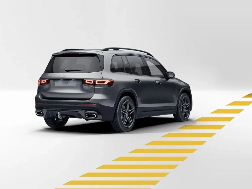 Mercedes-Benz-GLB 200 d-image-6