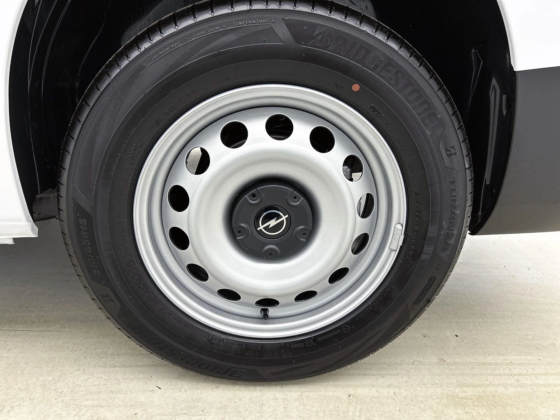 Opel-Combo-e-image-35