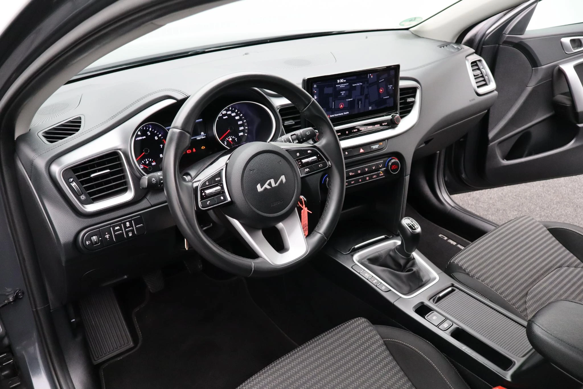 Kia-Ceed Sportswagon-image-24