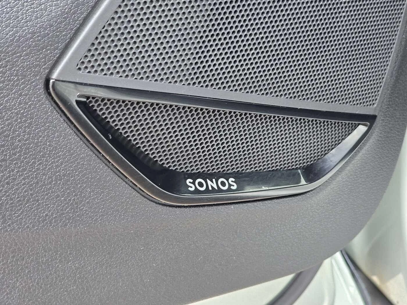 Audi-Q3-image-45