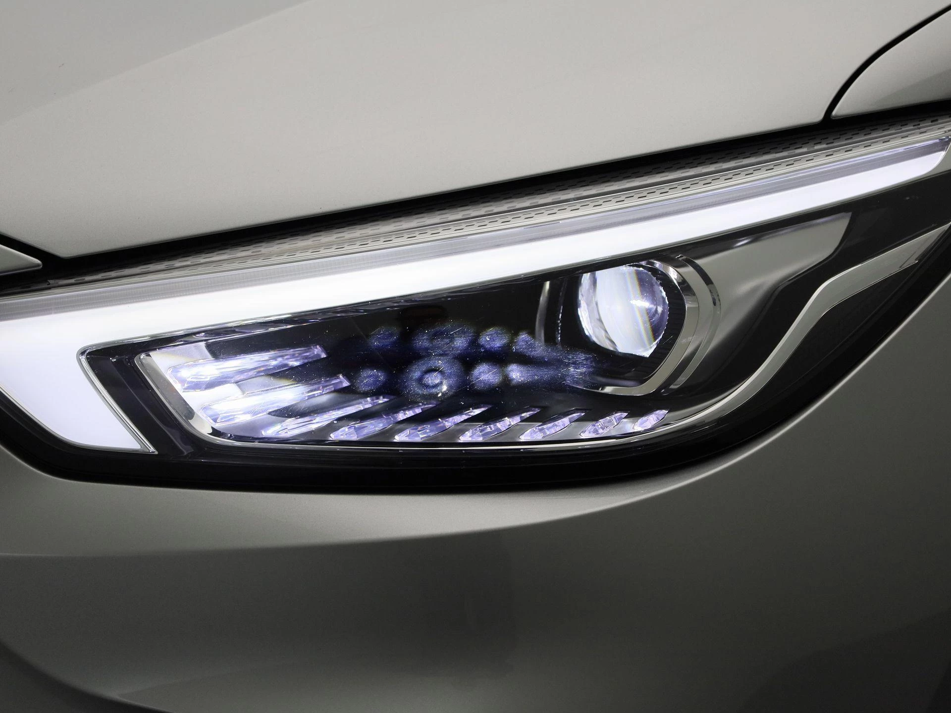 MG-ZS EV-image-14