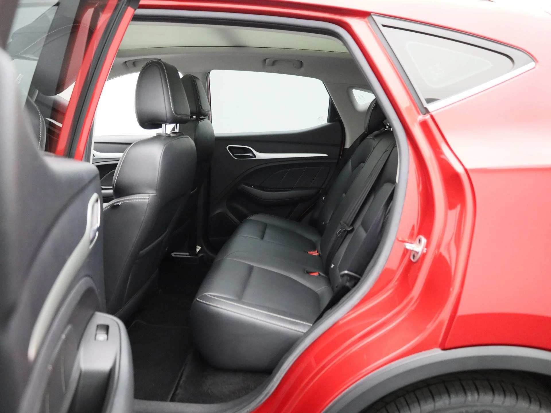 MG-ZS EV-image-9