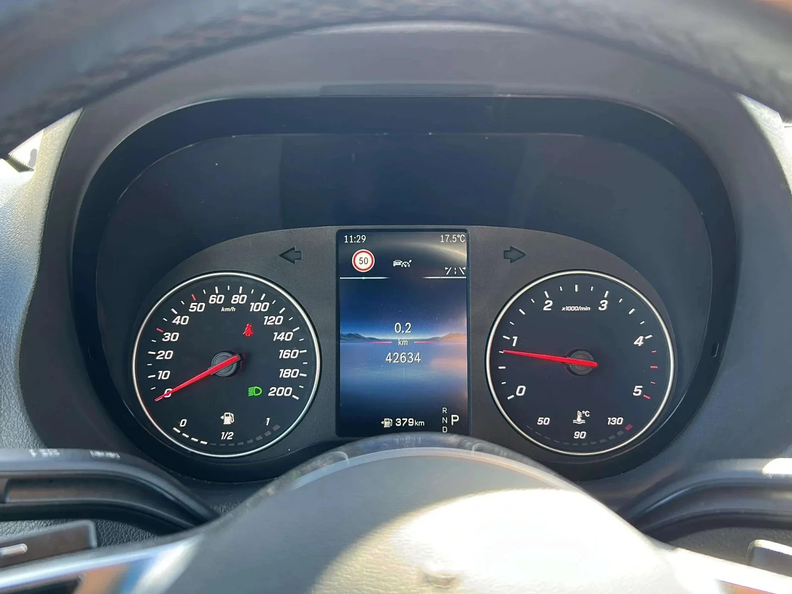 Mercedes-Benz-Sprinter-image-9