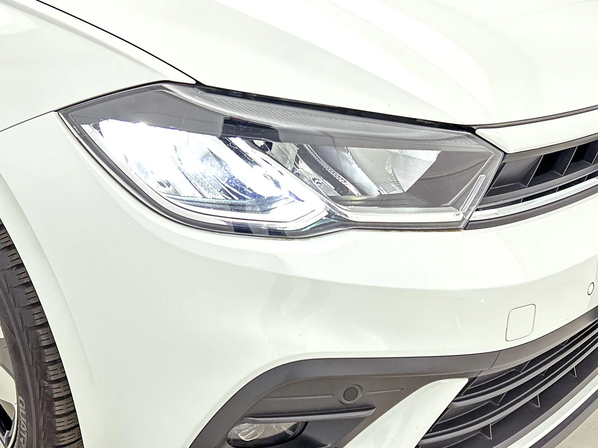 Volkswagen-Polo-image-27