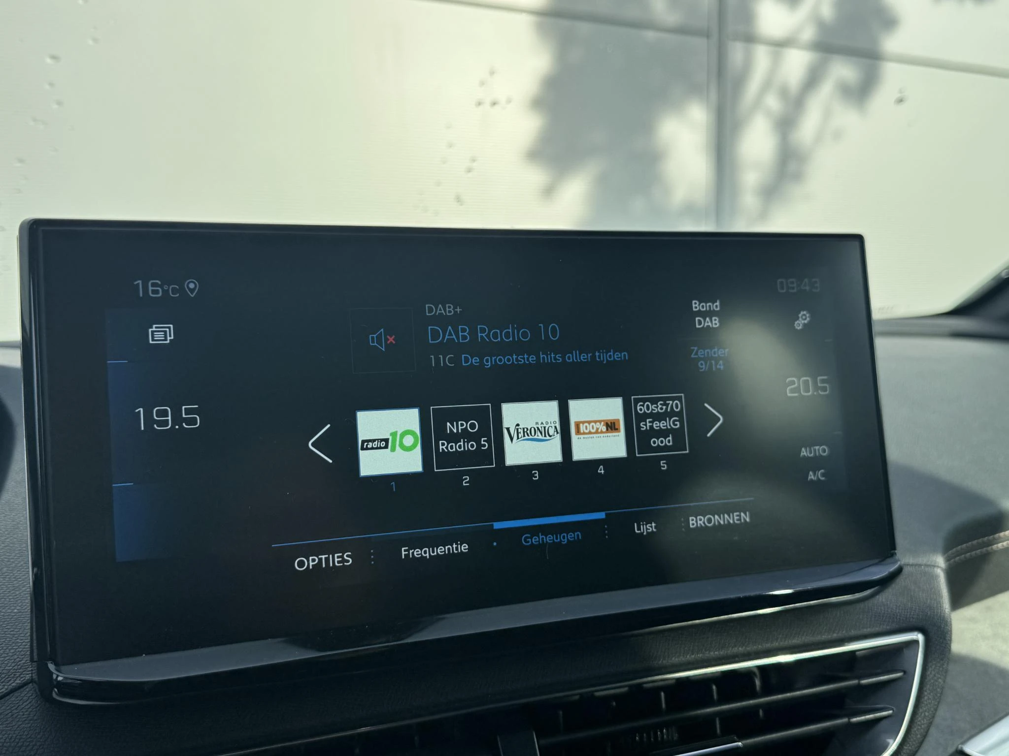 Peugeot-3008-image-17