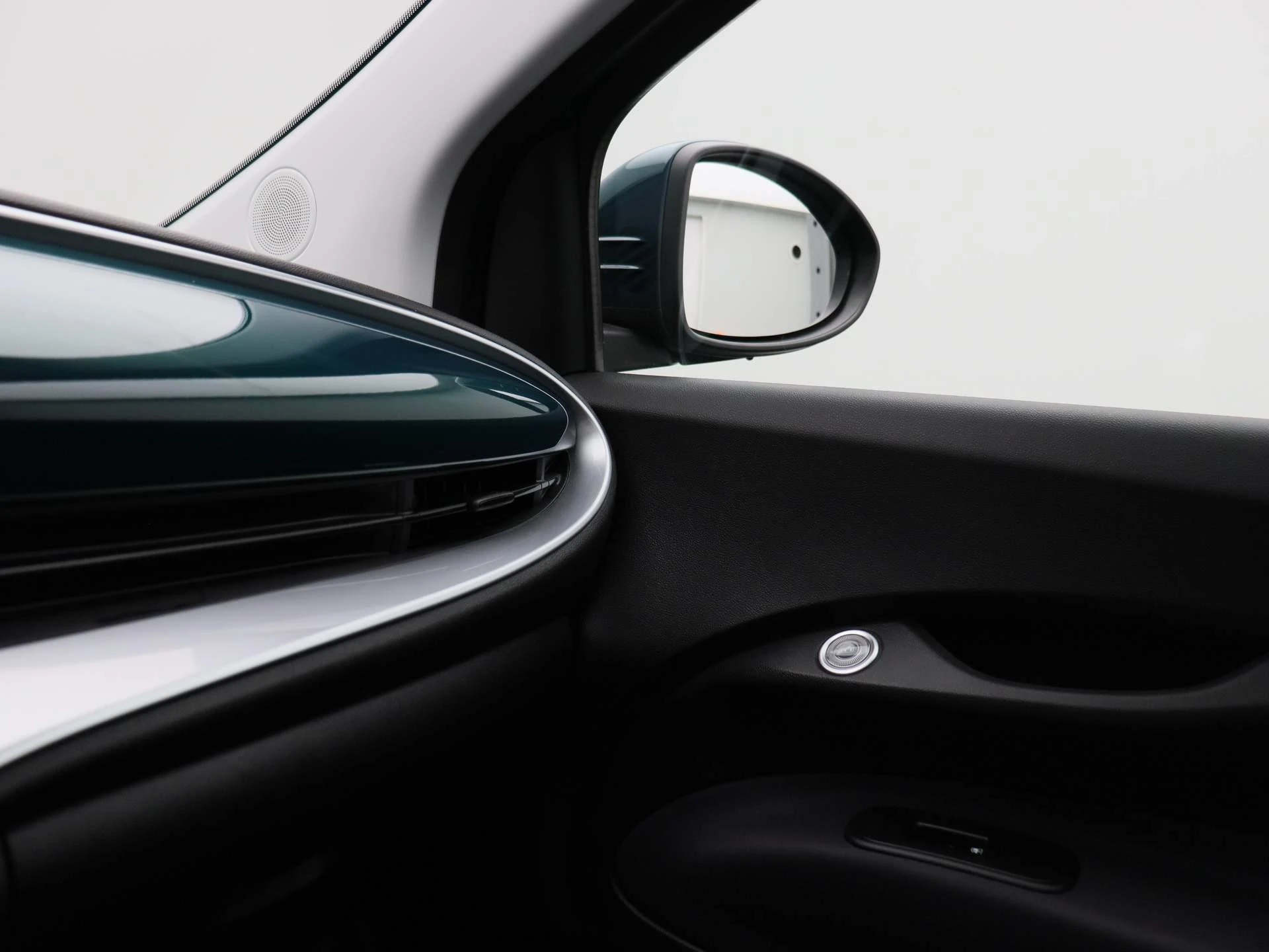Fiat-500e-image-24