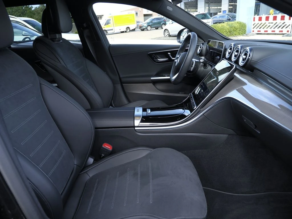 Mercedes-Benz-C-Klasse 200-image-11